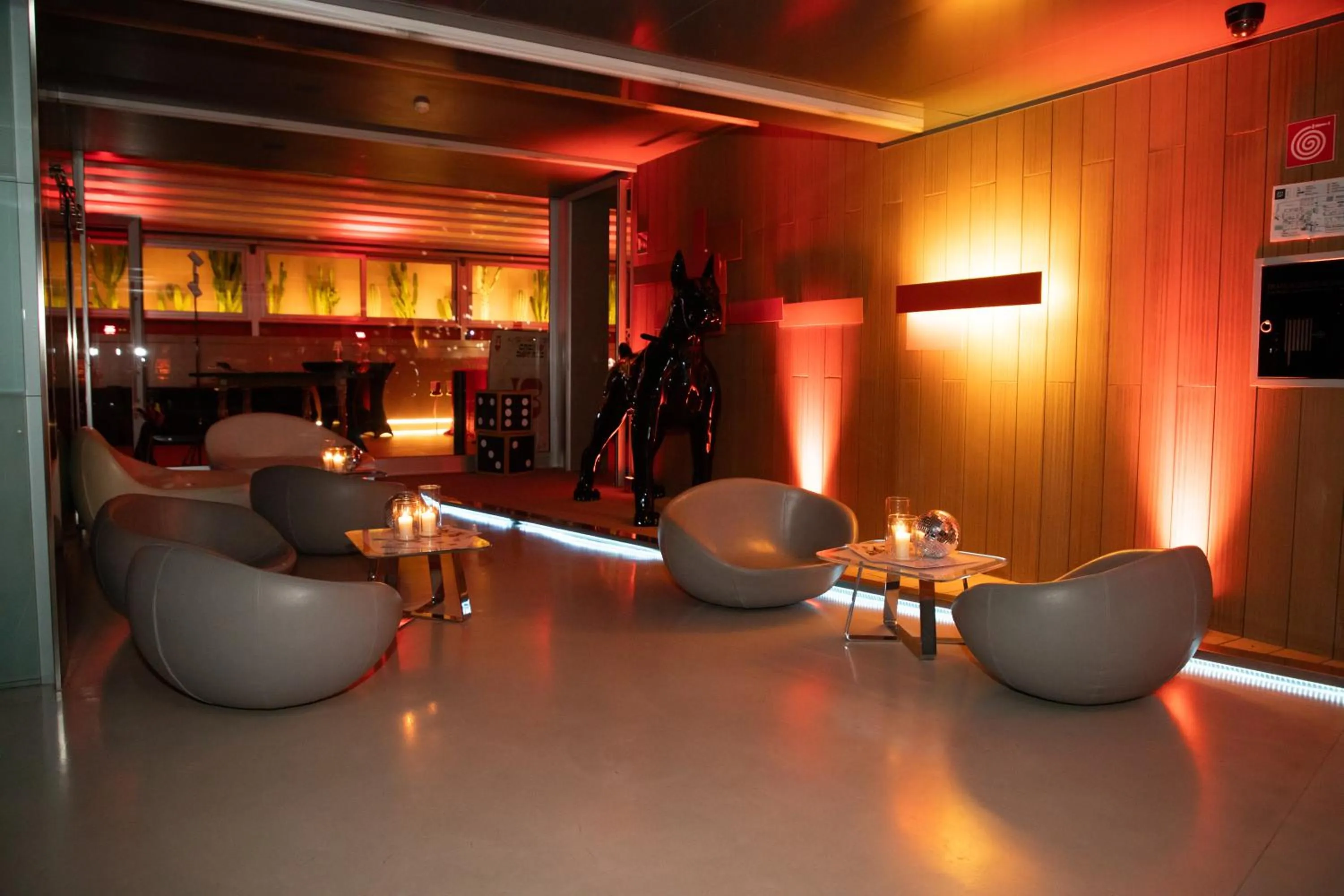 Restaurant/places to eat in Hotel Zone