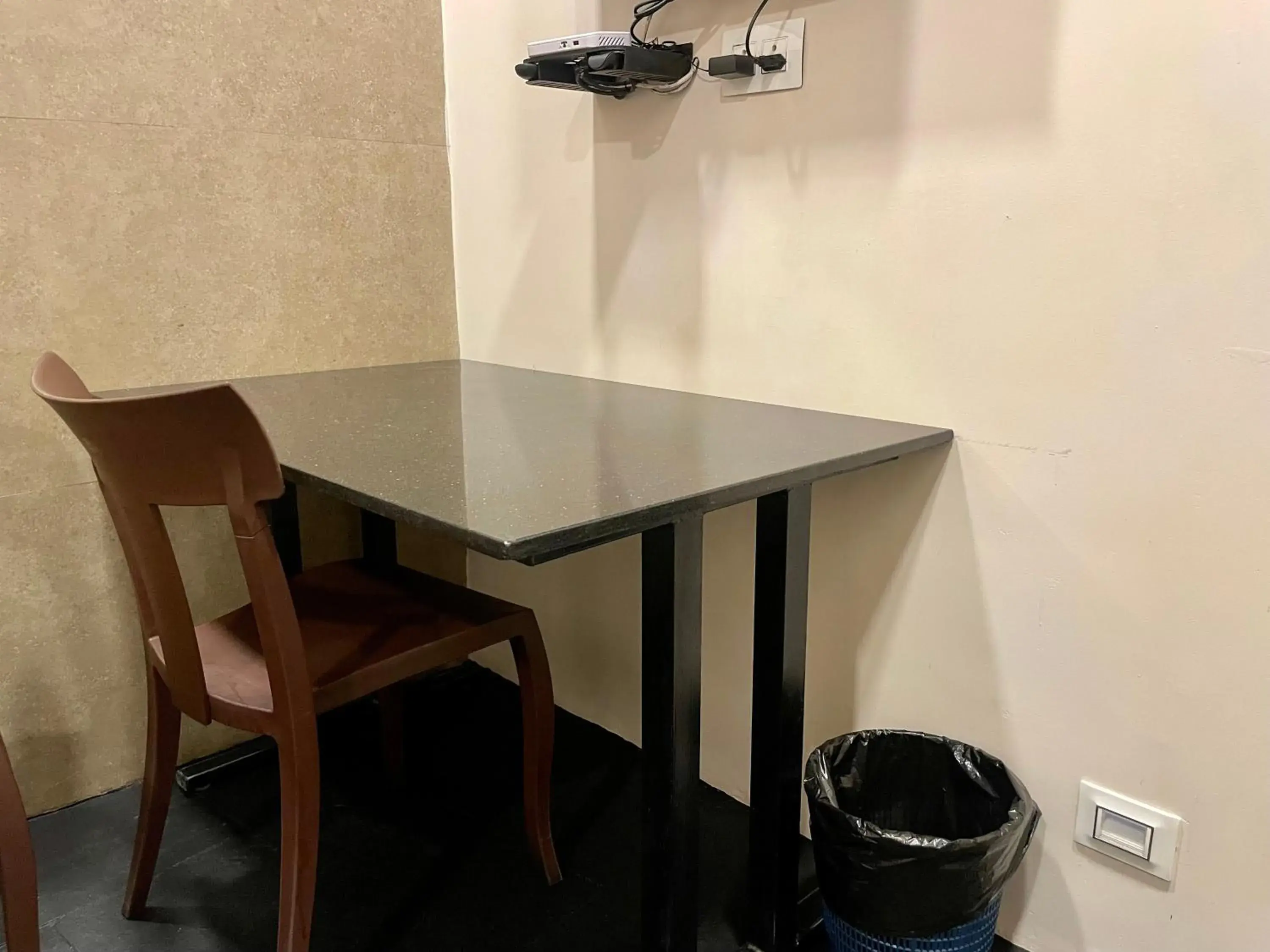 King Room in Reach Residency King Room in Reach Residency