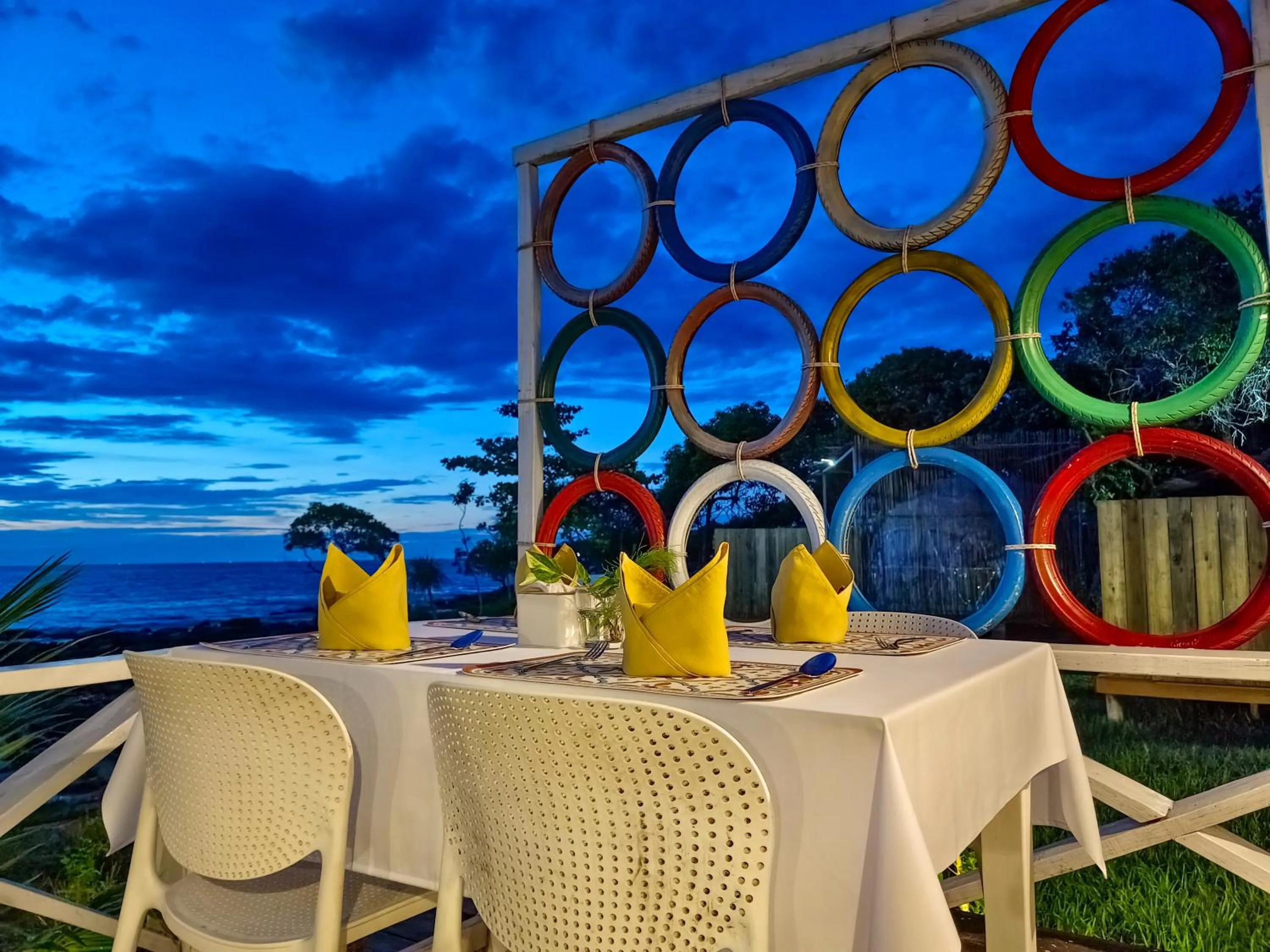 Restaurant/places to eat in Koh Sdach Resort by EHM