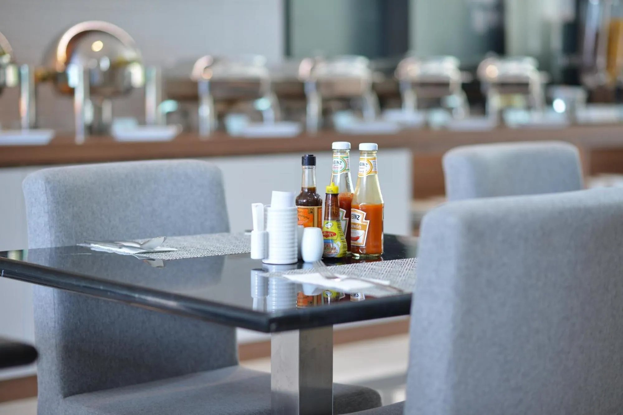 Restaurant/places to eat in Grace Patong Hotel