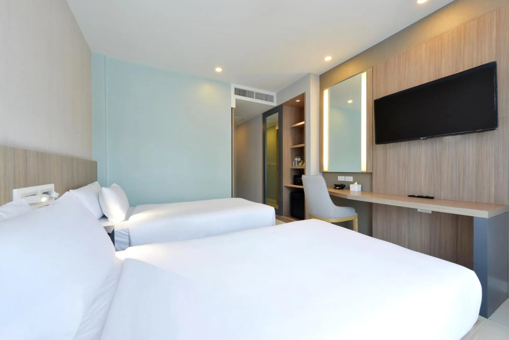 Bed in Grace Patong Hotel