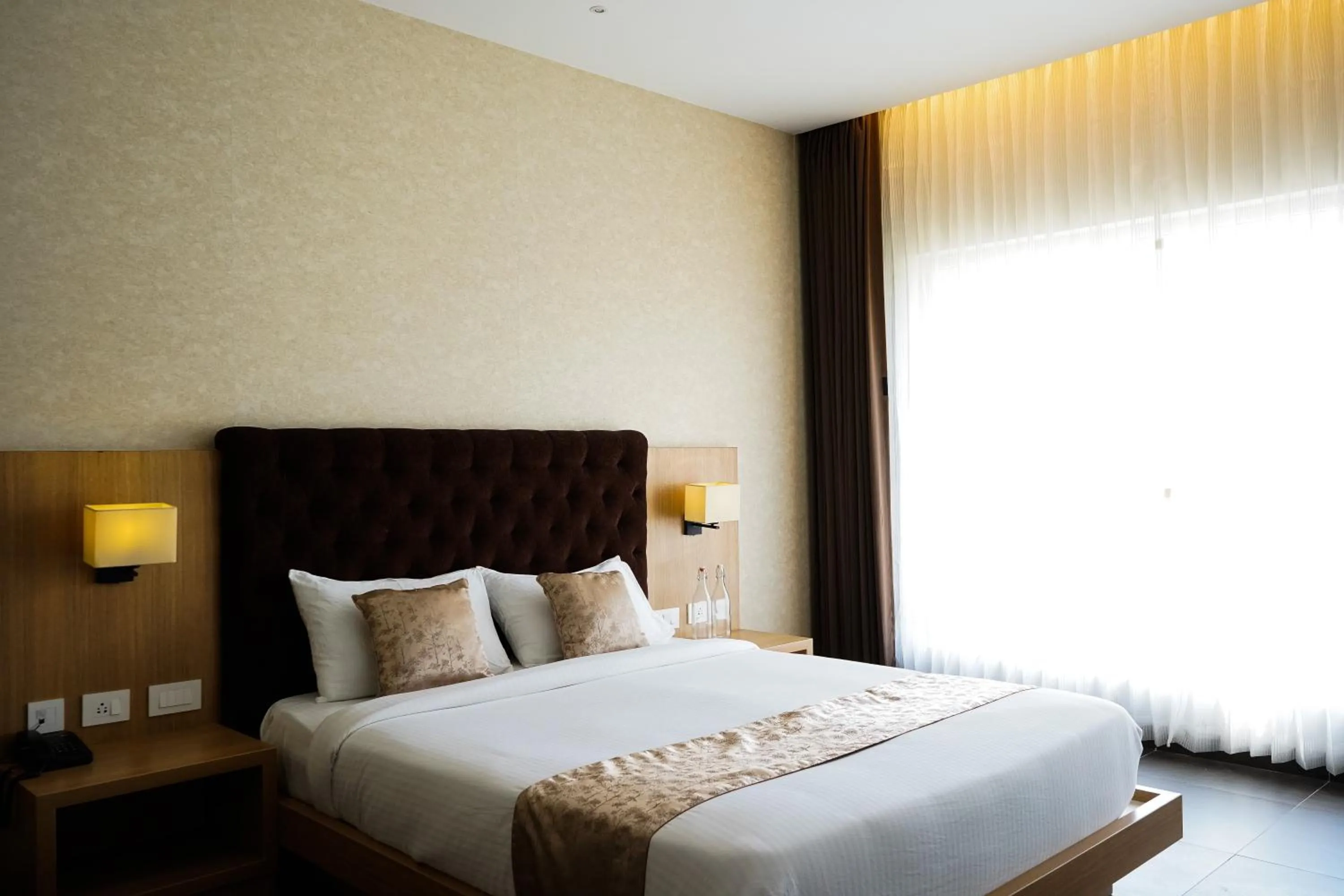 Photo of the whole room in Sremethila Hotels Rameswaram