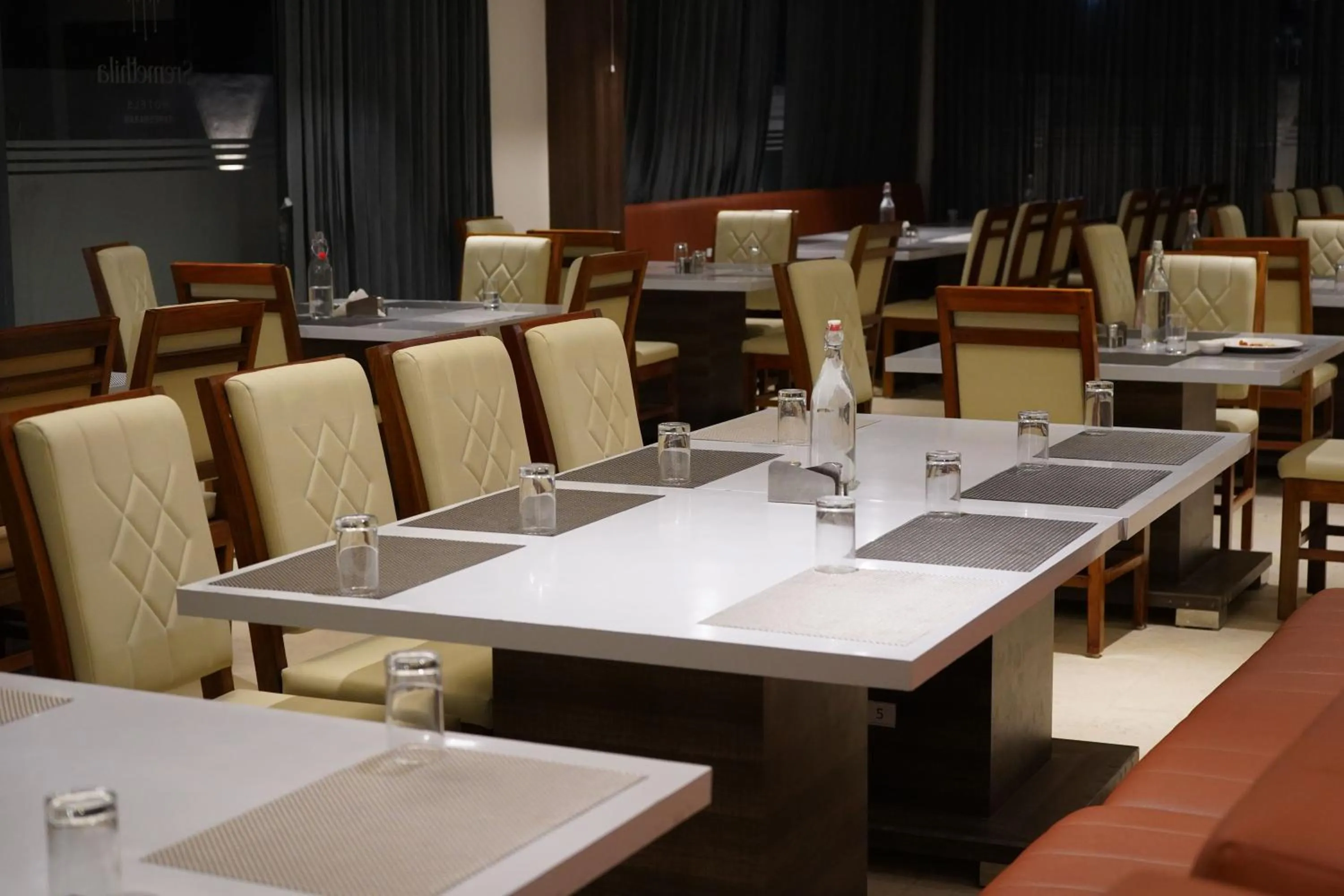 Restaurant/places to eat in Sremethila Hotels Rameswaram
