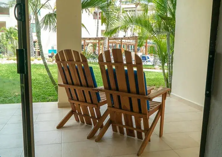 Standard King Room in Grand Decameron Los Cabos, A Trademark All-Inclusive Resort Standard King Room in Grand Decameron Los Cabos, A Trademark All-Inclusive Resort
