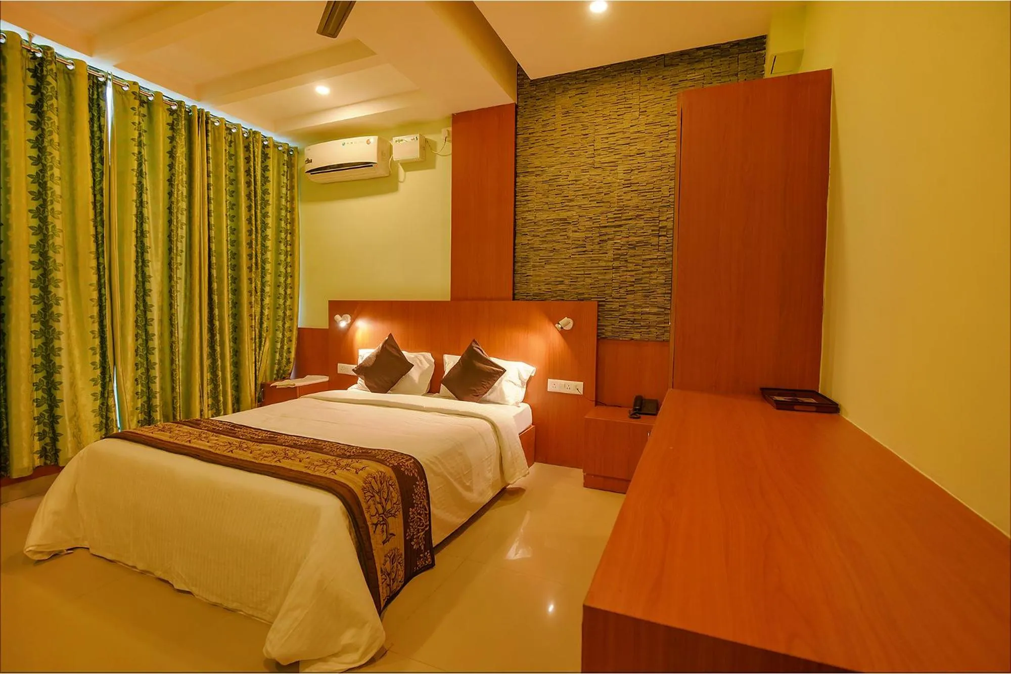 Bed in FabHotel The BTM Palace - BTM Layout