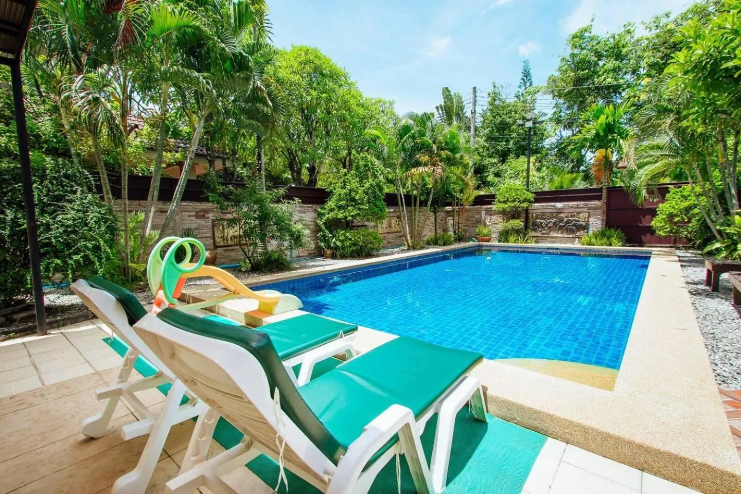 Captivating 3-Bed Villa in Muang Pattaya