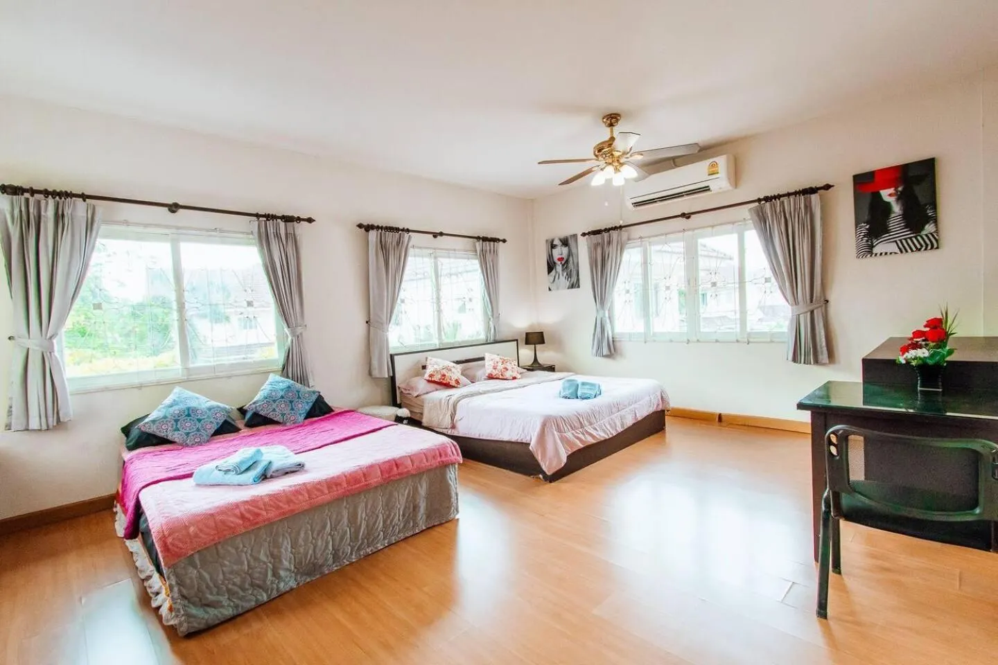 Photo of the whole room, Bed in Captivating 3-Bed Villa in Muang Pattaya
