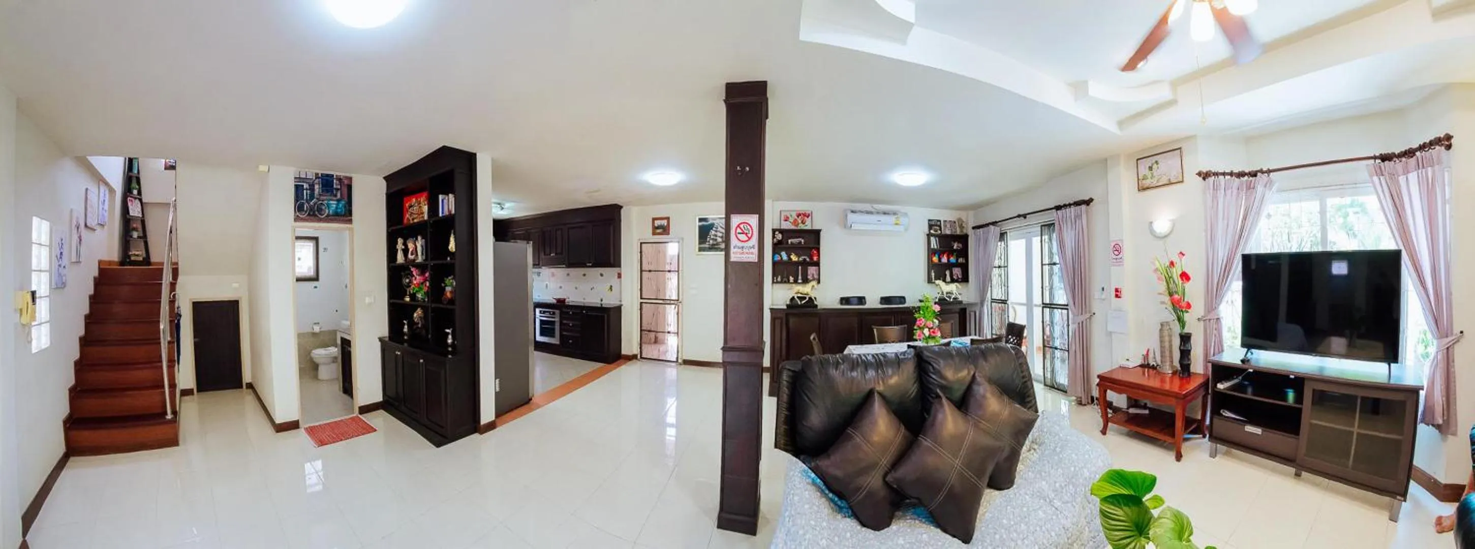 Captivating 3-Bed Villa in Muang Pattaya