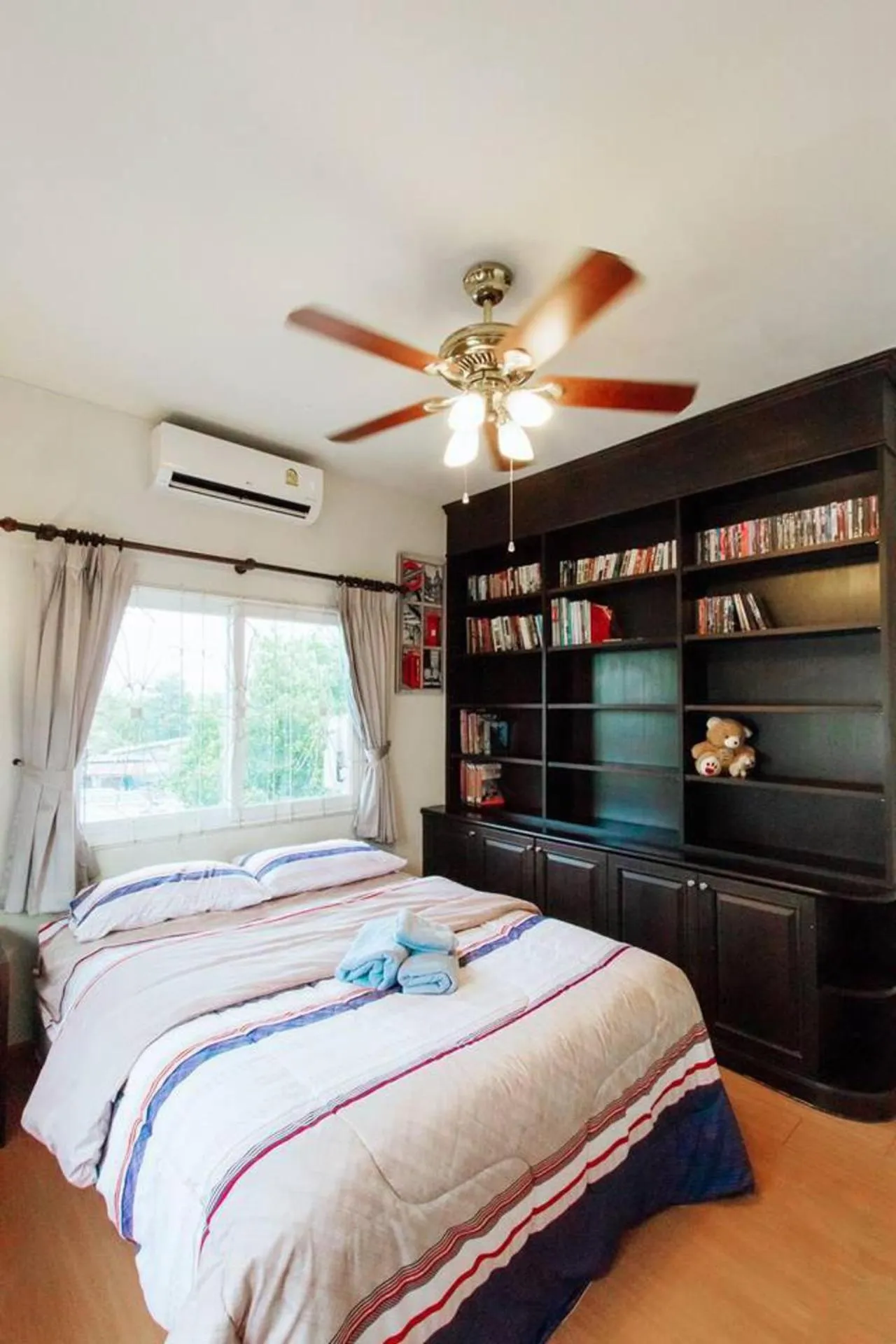 Bed in Captivating 3-Bed Villa in Muang Pattaya