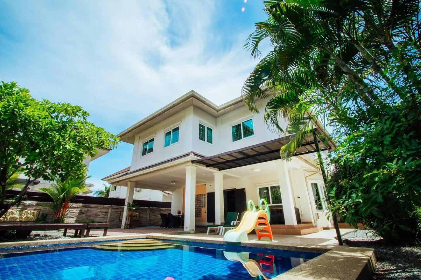 Captivating 3-Bed Villa in Muang Pattaya