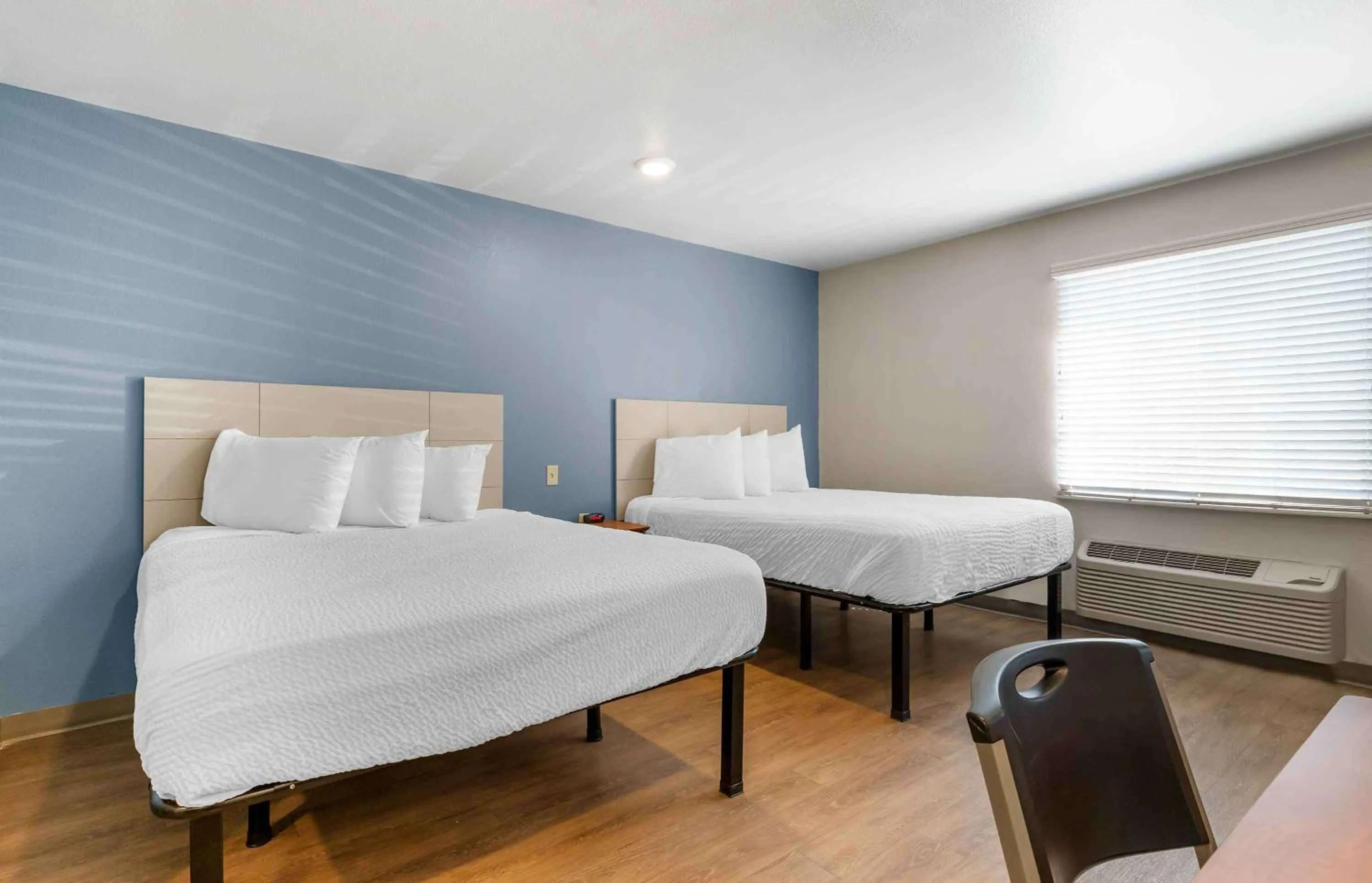 Bedroom, Bed in Extended Stay America Select Suites - Fayetteville - I-49