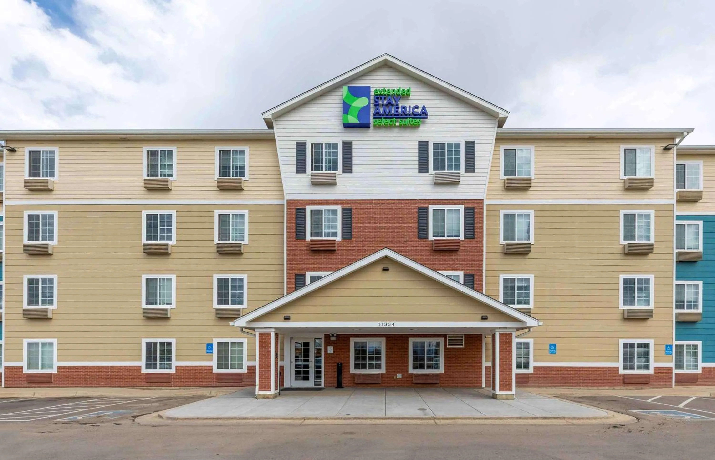 Property building in Extended Stay America Select Suites - Firestone