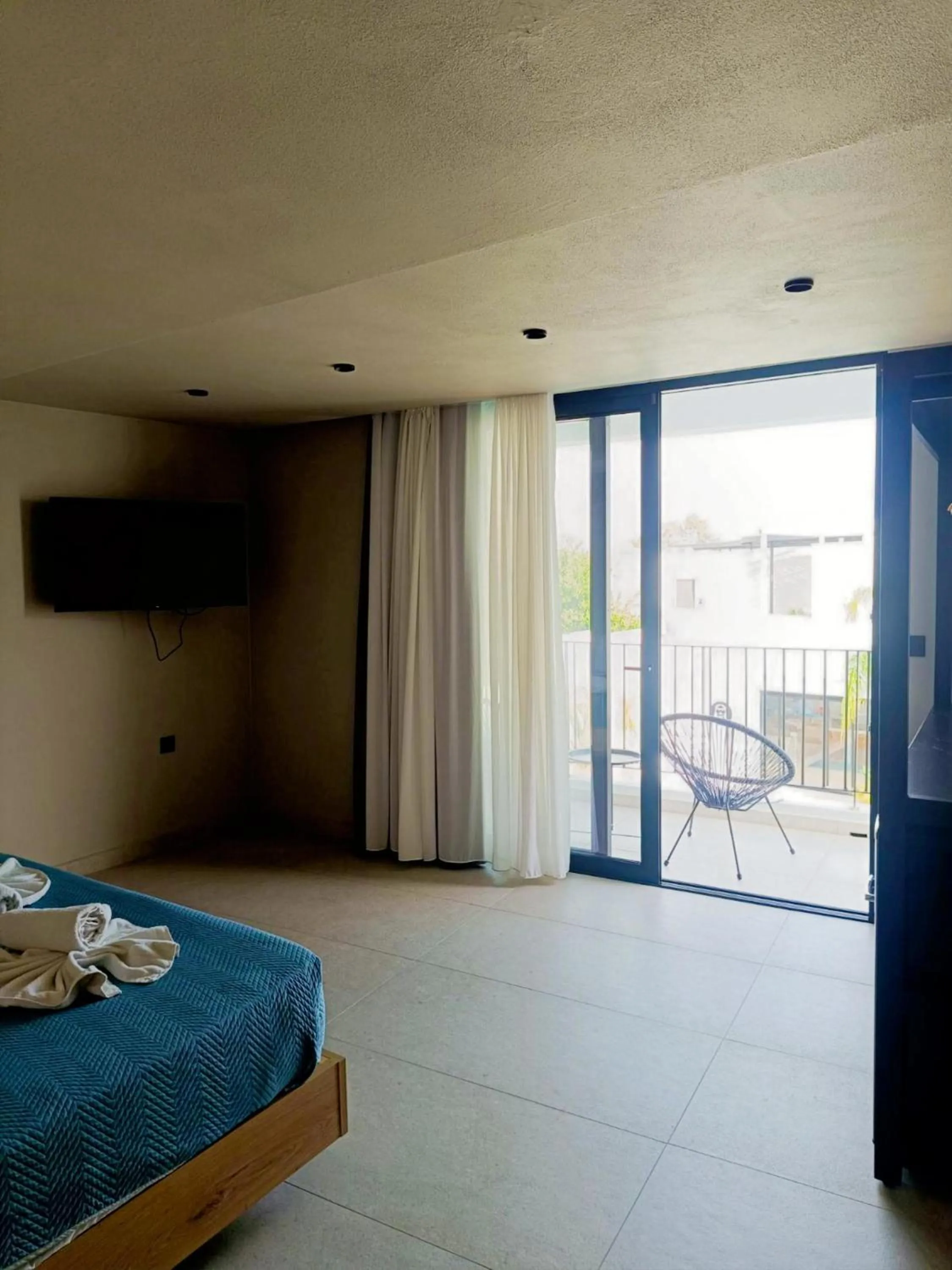 Balcony/Terrace, Bed in Kouros Home & Suites