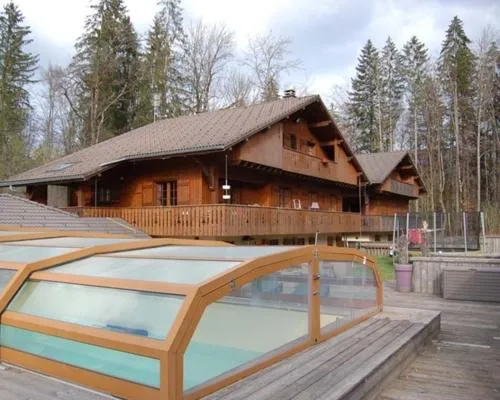 Property building in Chalet Esprit