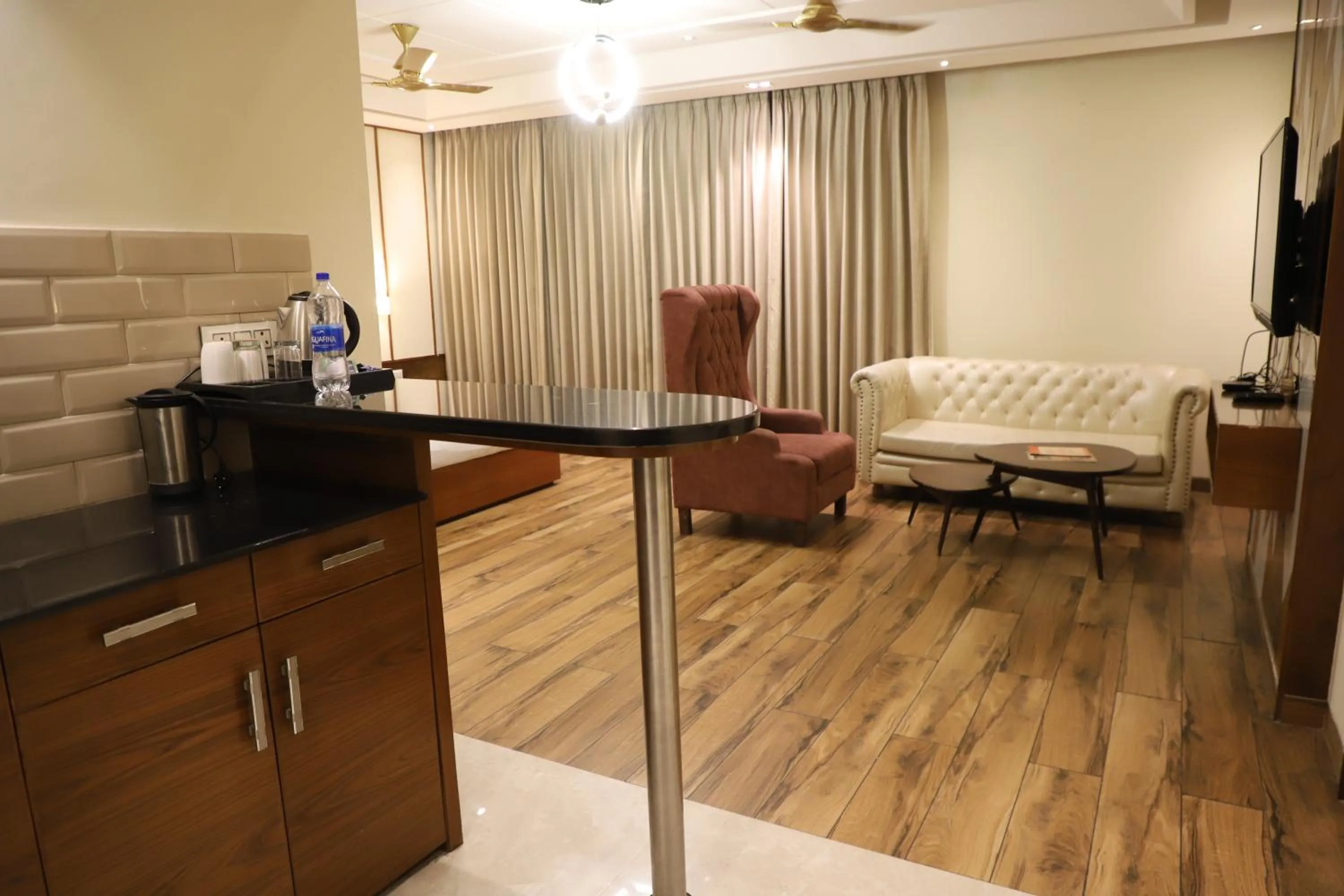 Hotel West End View A Unit of Hotel SC Residency