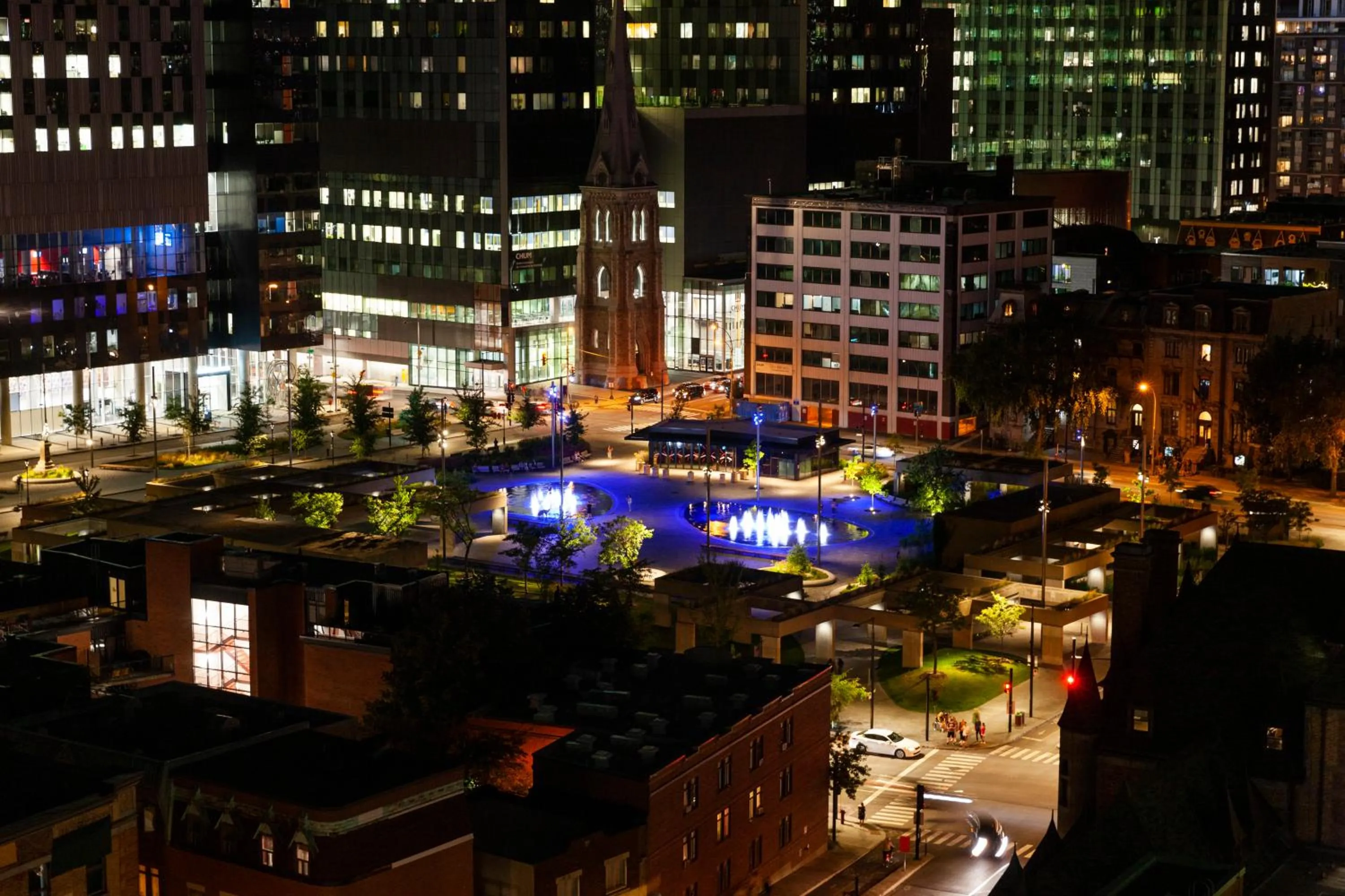 City view in Hyatt Centric Montreal