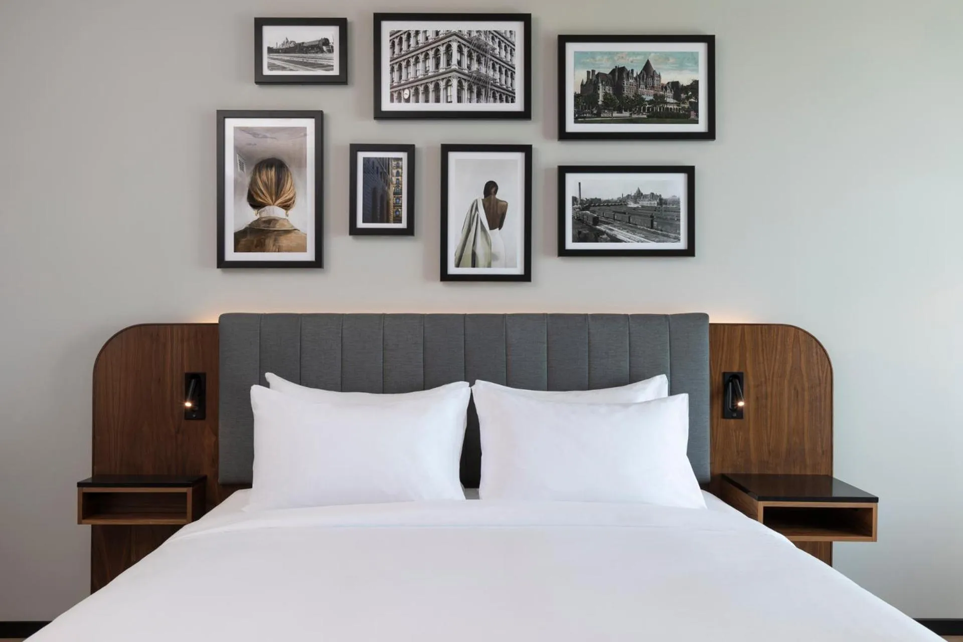 Bedroom, Bed in Hyatt Centric Montreal