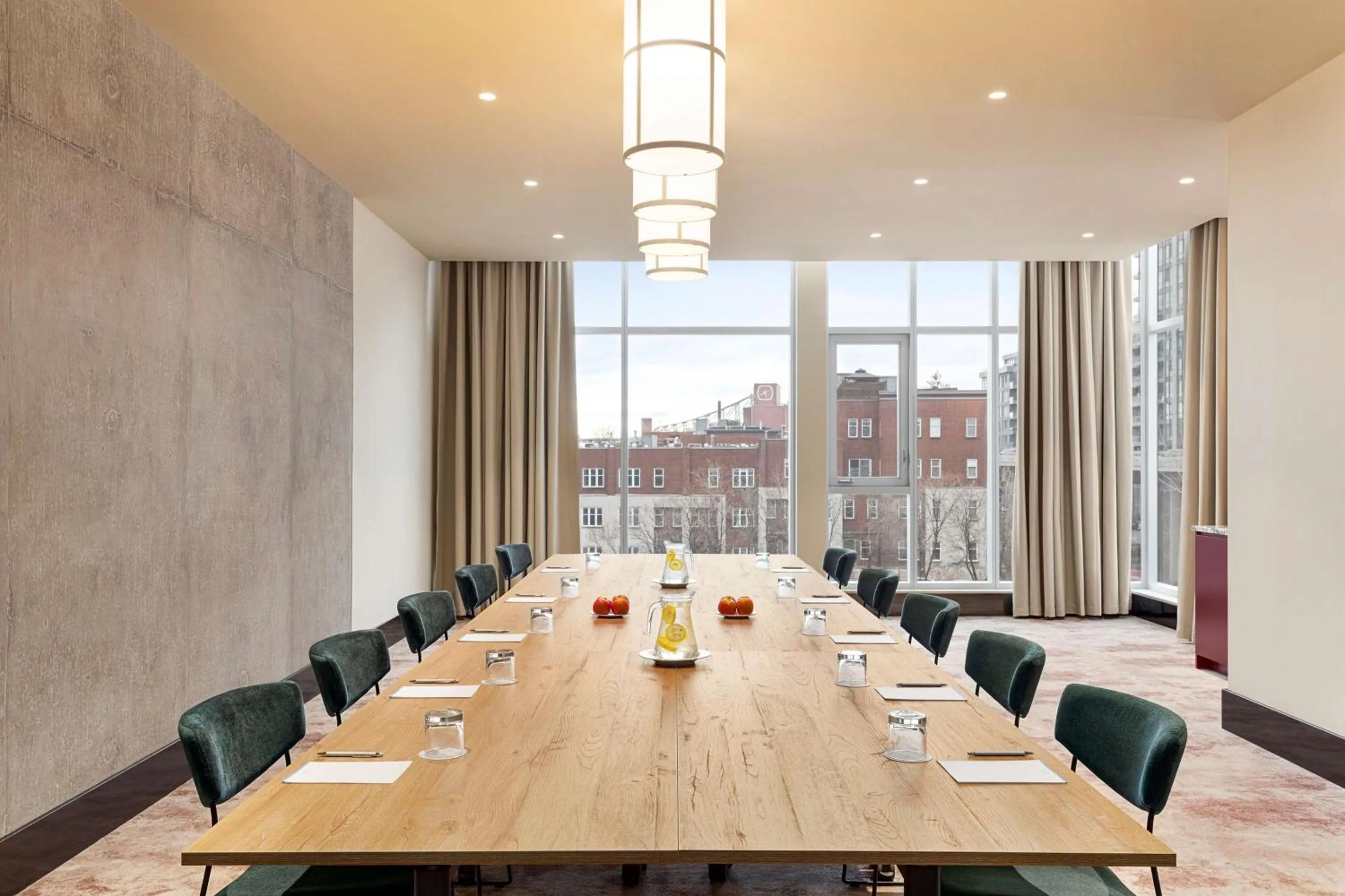 Meeting/conference room in Hyatt Centric Montreal