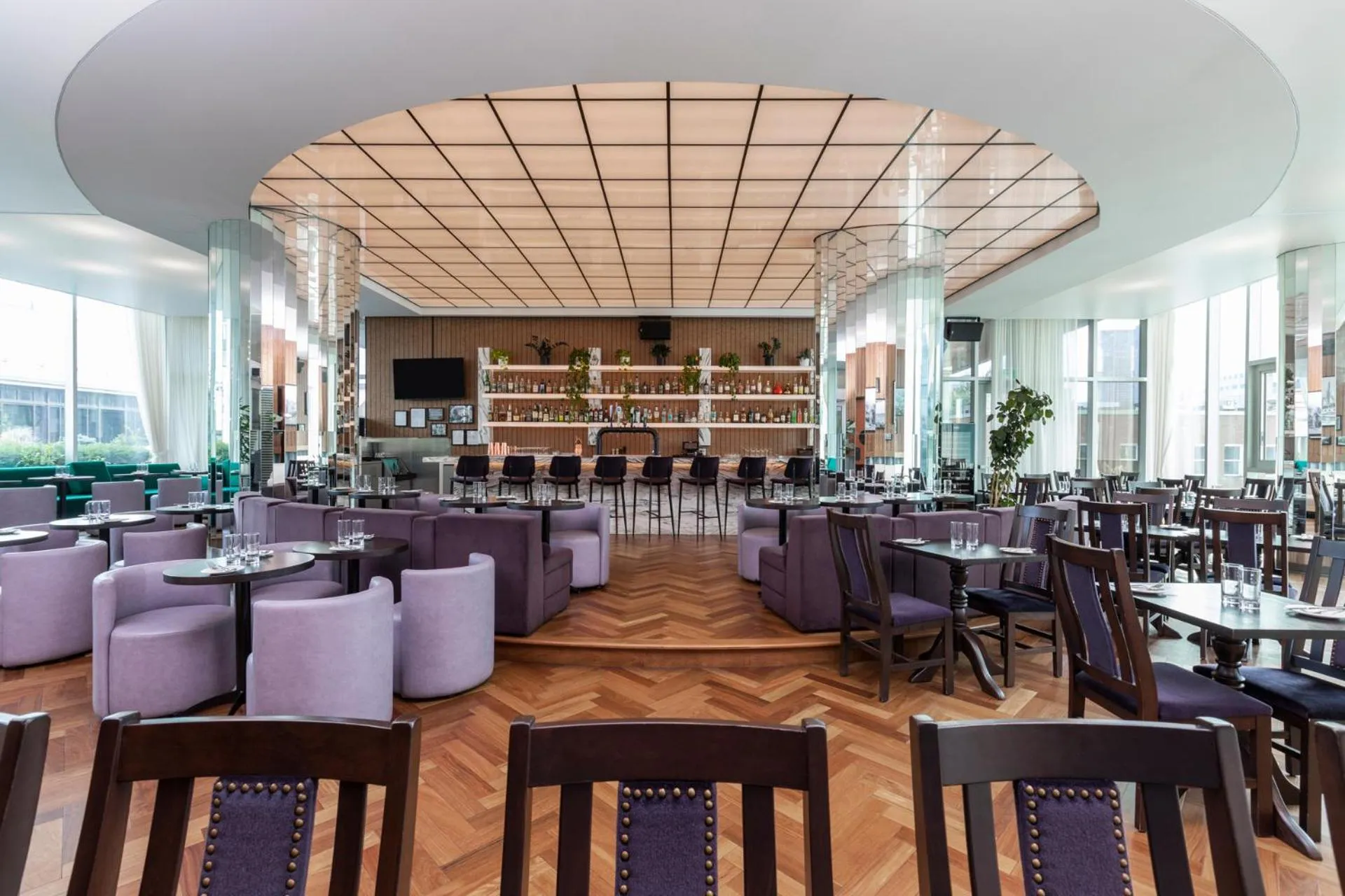 Restaurant/places to eat in Hyatt Centric Montreal