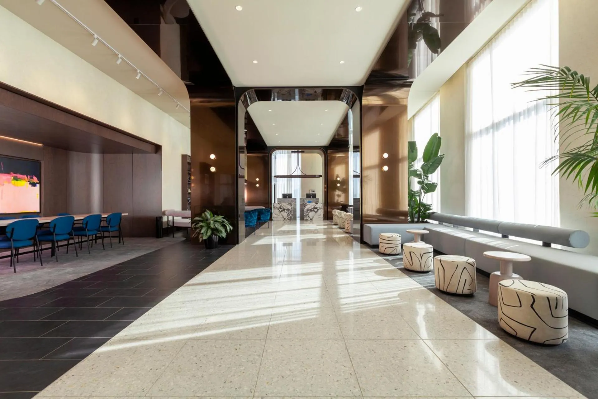 Lobby or reception in Hyatt Centric Montreal