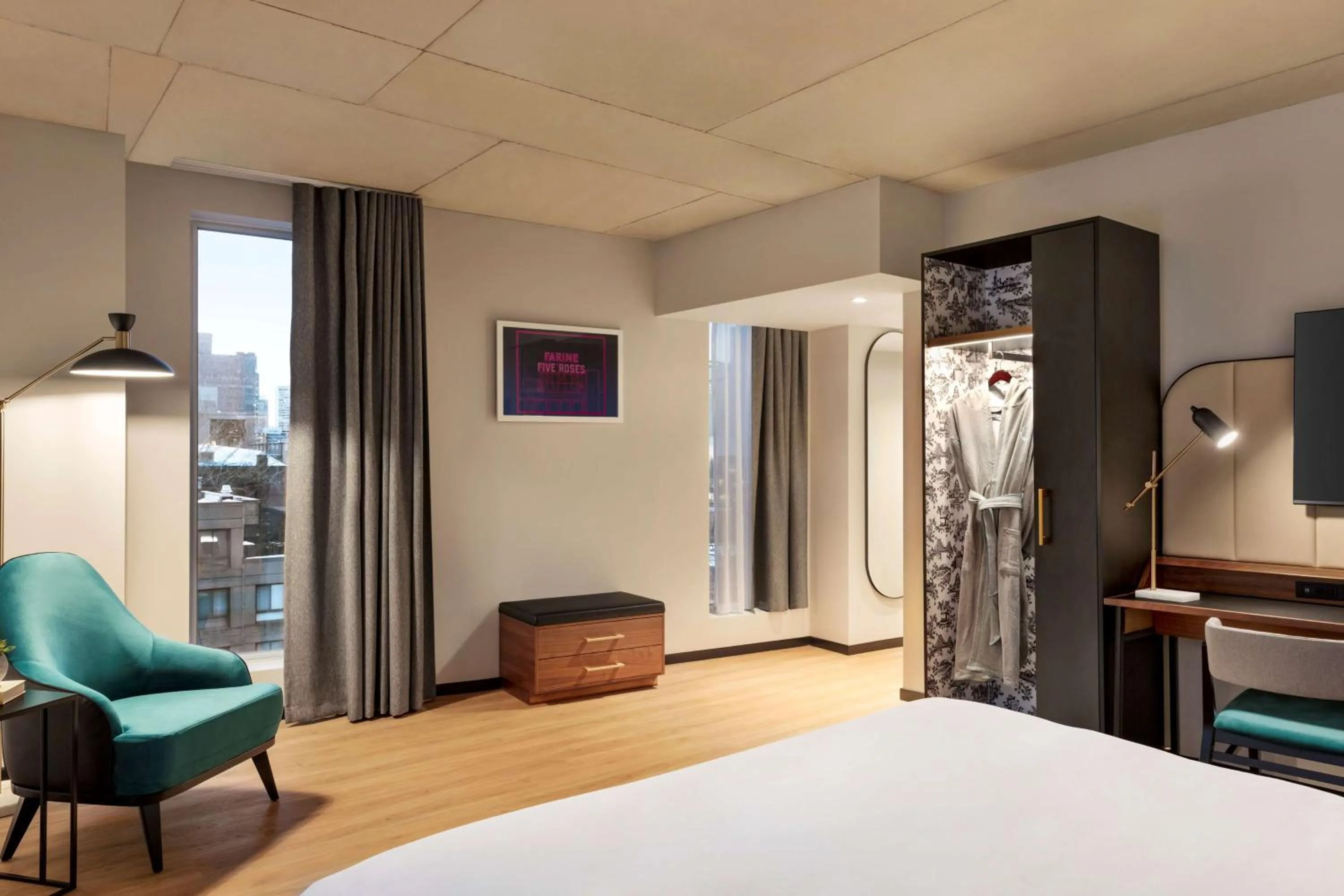 Bedroom, Bed in Hyatt Centric Montreal