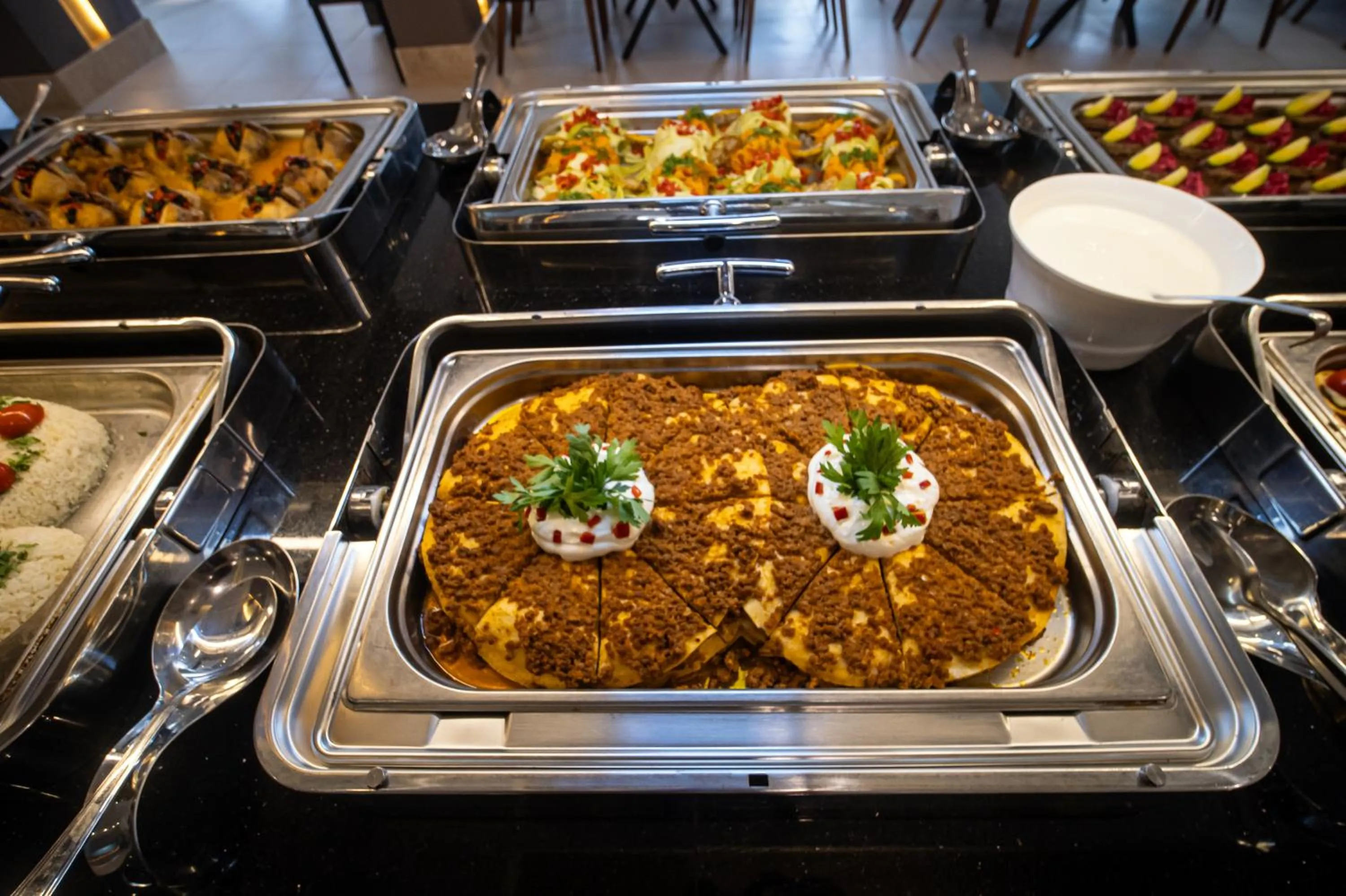 Food and drinks in Viking Garden Hotel