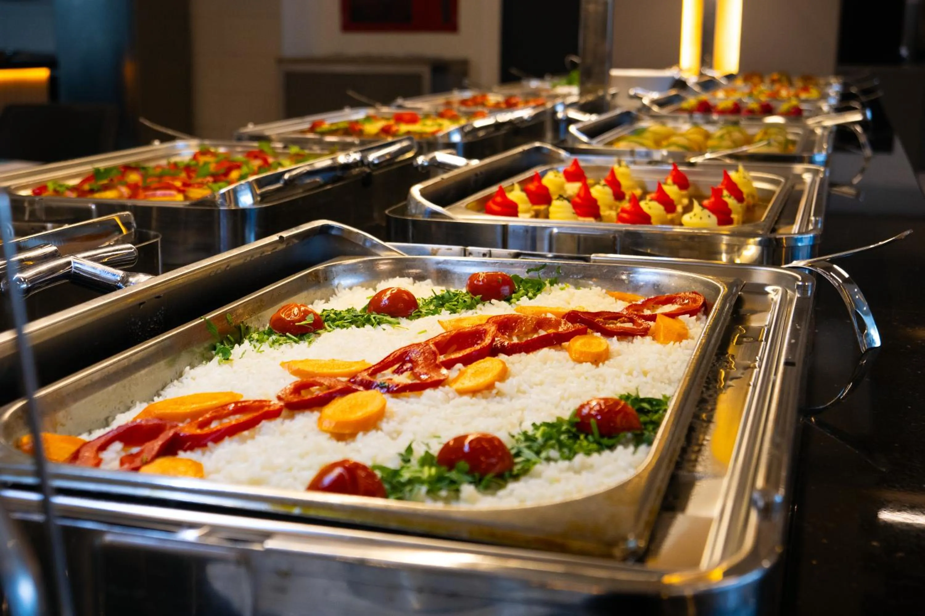 Food and drinks in Viking Garden Hotel