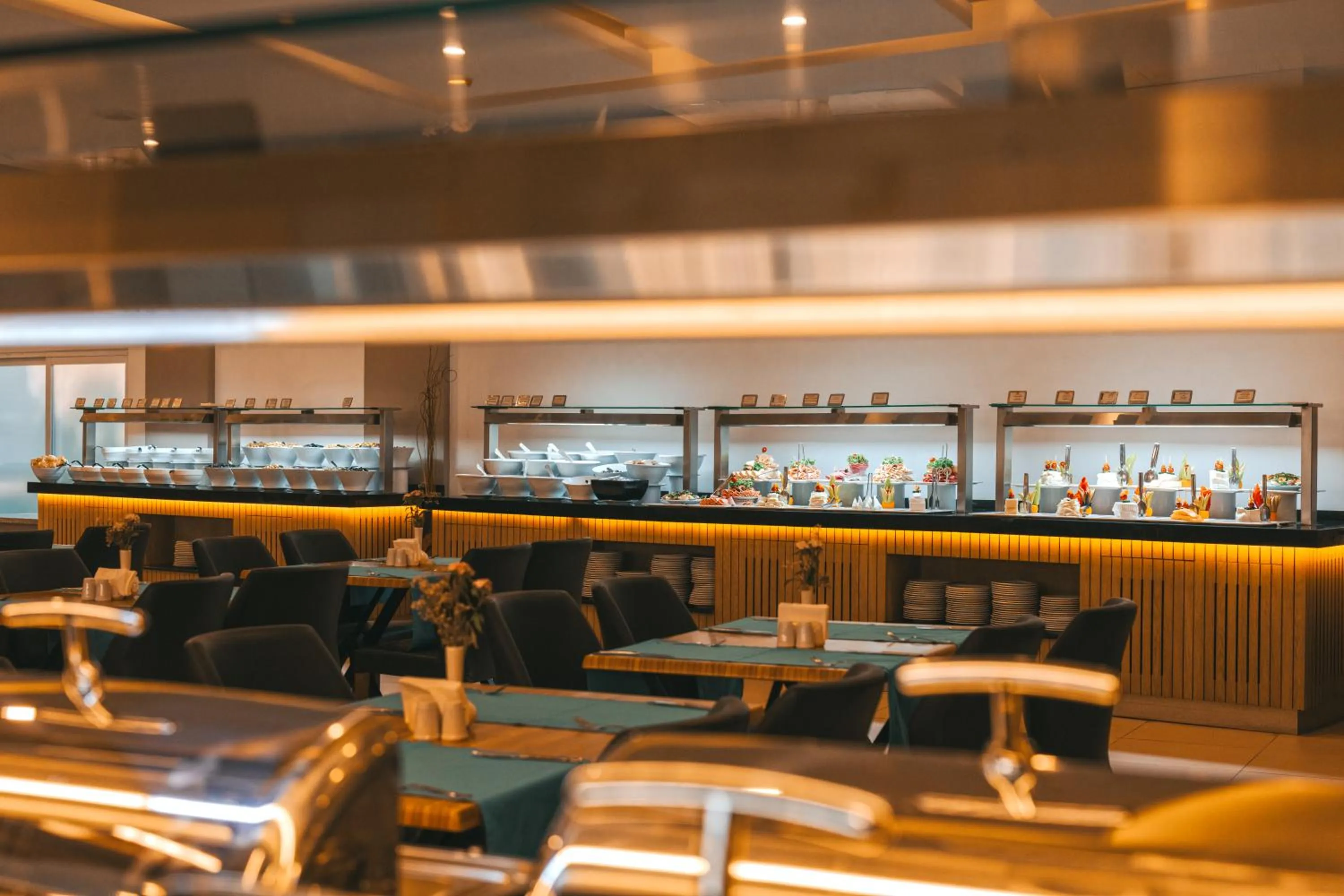 Restaurant/places to eat in Viking Garden Hotel