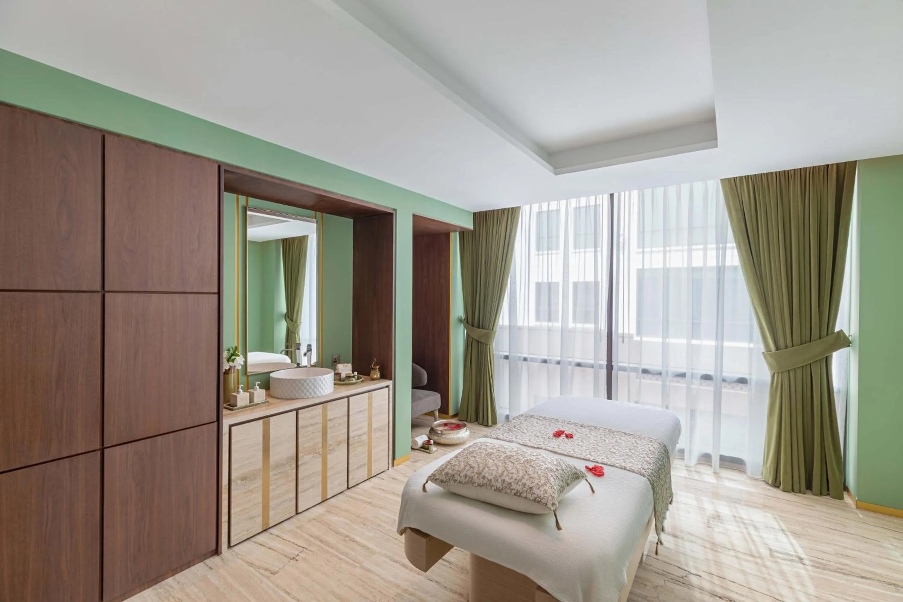 Massage in Taj Exotica Resort & Spa, The Palm, Dubai