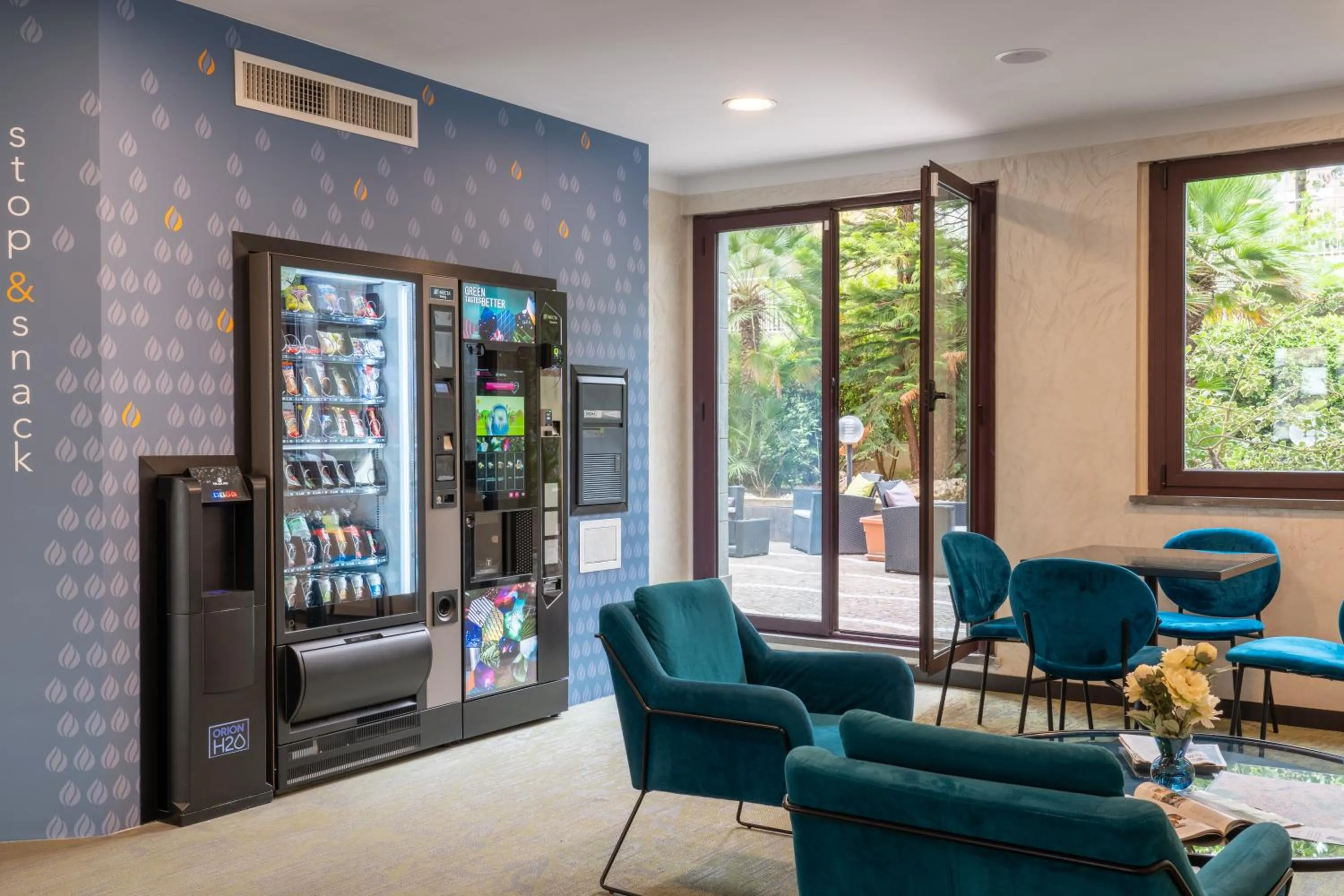 Lobby or reception in Warmthotel