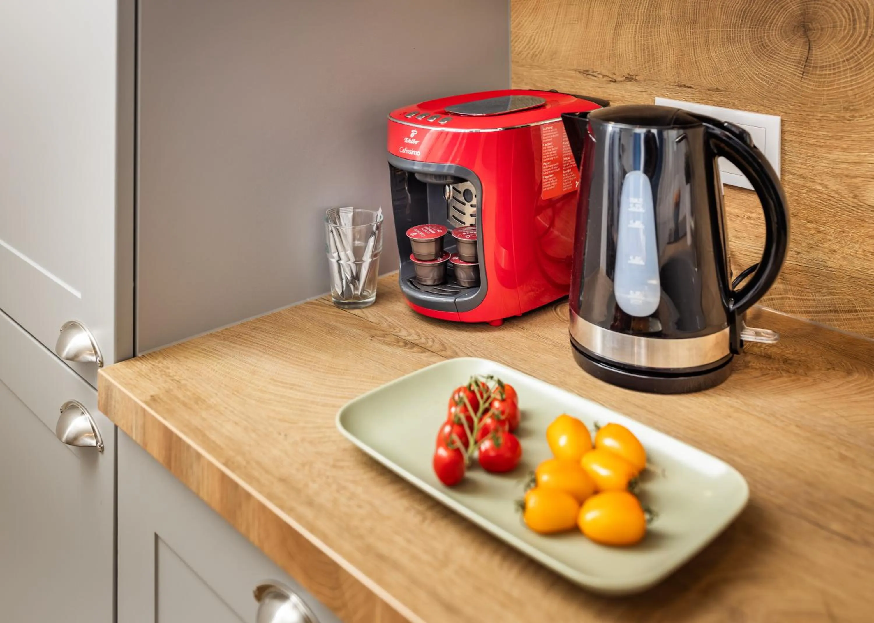 Coffee/tea facilities in Jimmy's Apartments Dandelion
