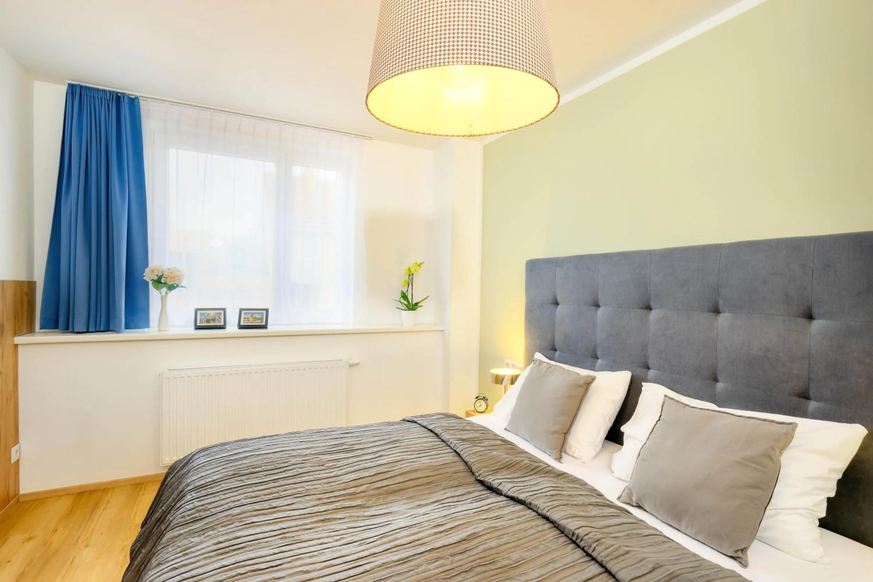 Bed in Jimmy's Apartments Dandelion