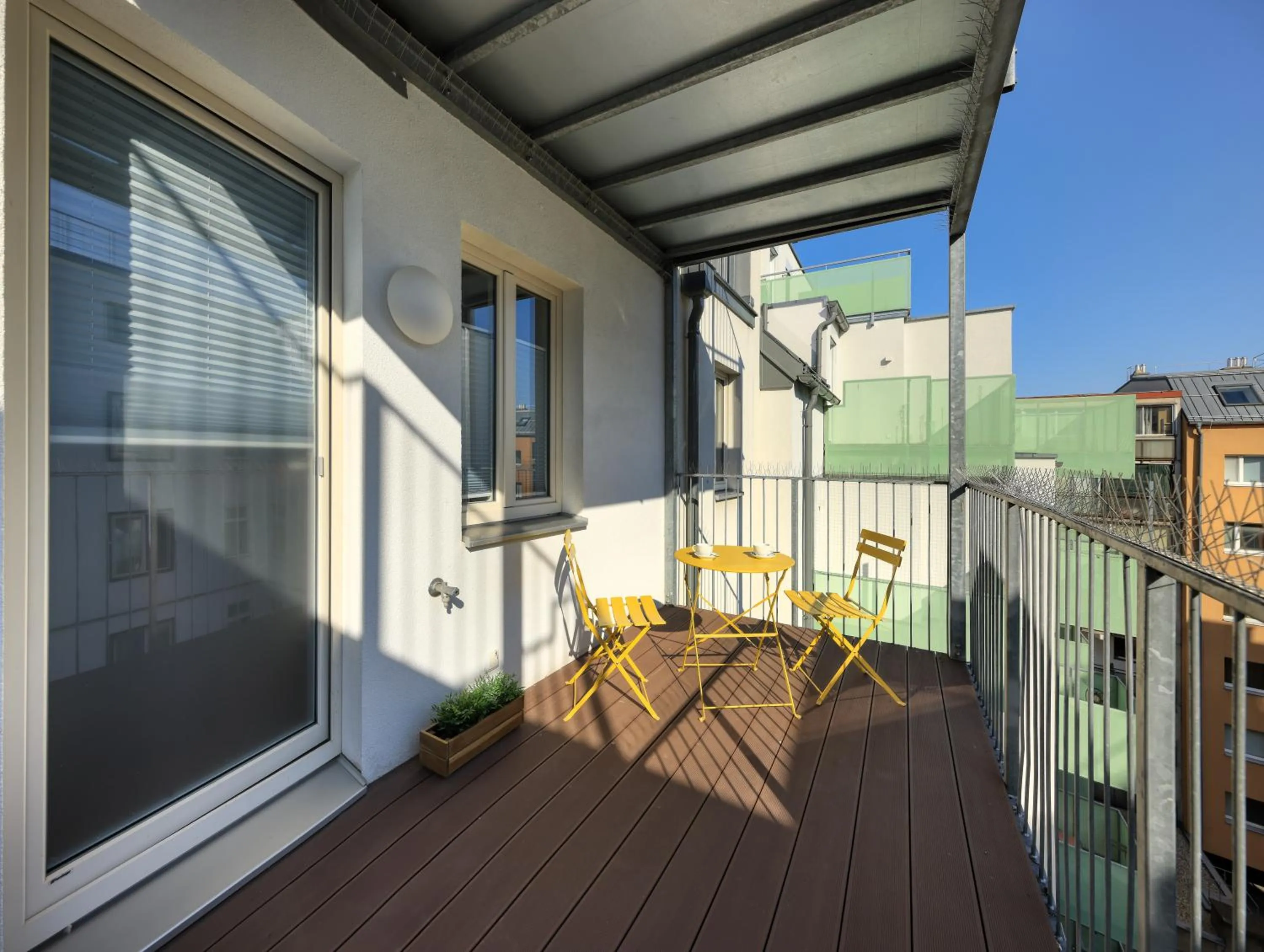 Balcony/Terrace in Jimmy's Apartments Dandelion