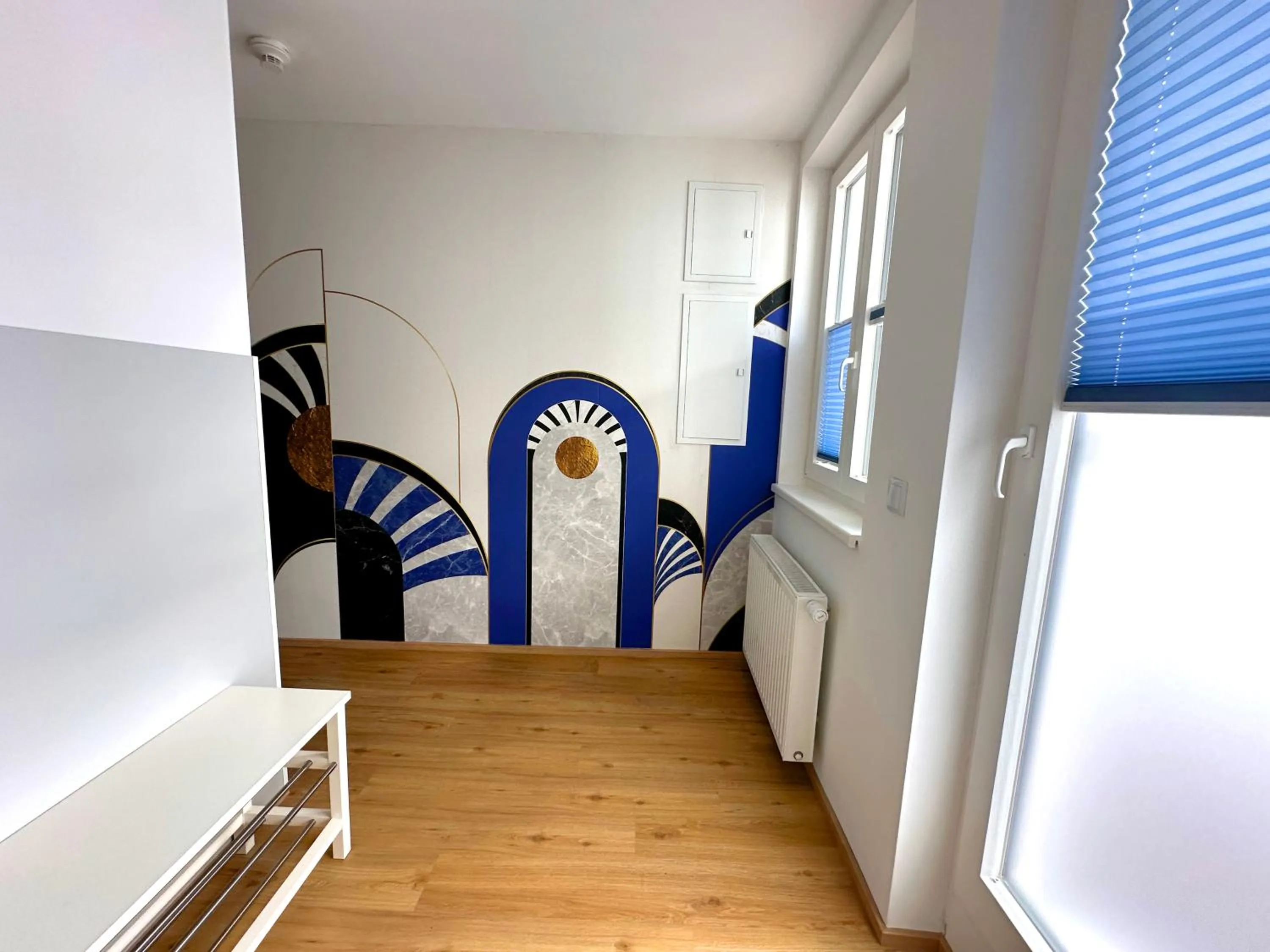 Patio in Jimmy's Apartments Dandelion