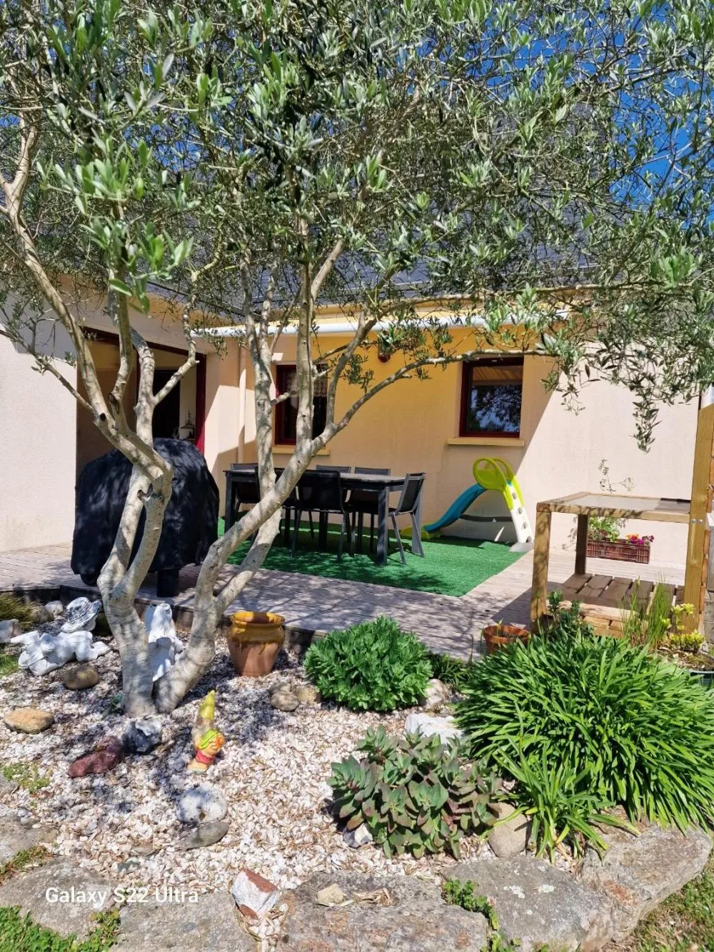 Garden view in Les Korrigans