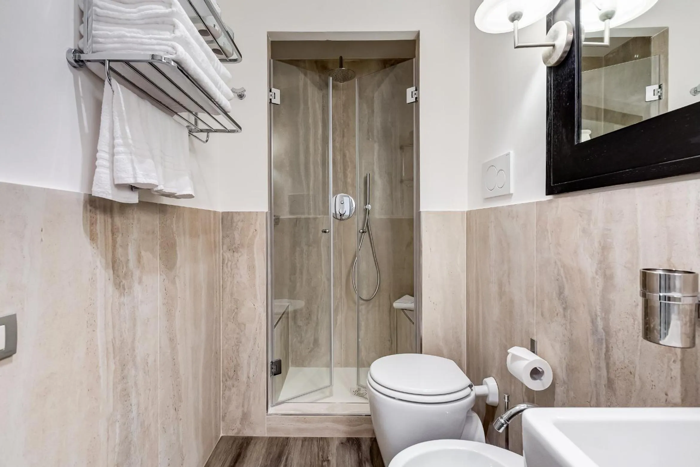 Residenza A -Via Veneto Fashion Rooms -self check-in