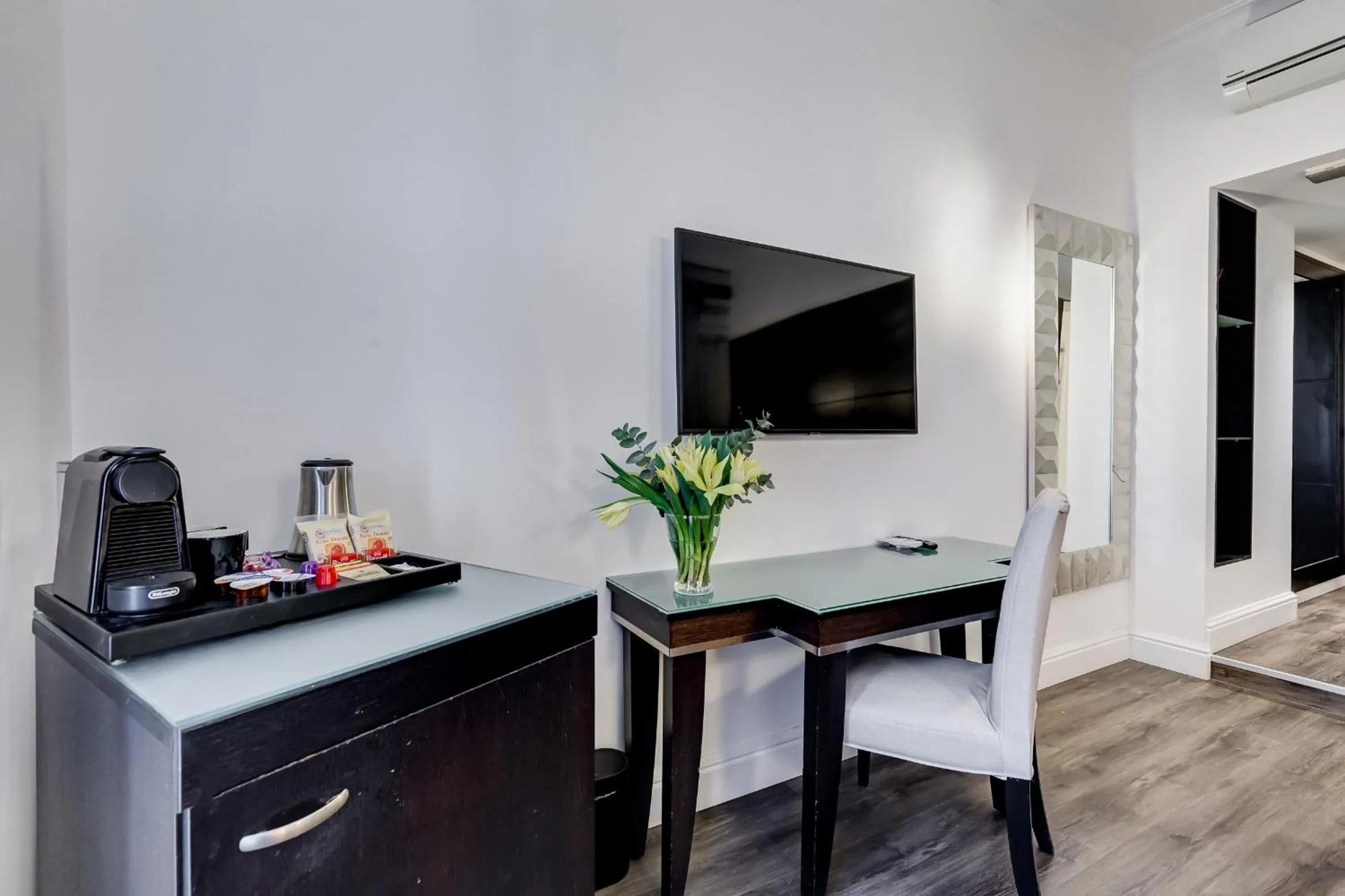 Residenza A -Via Veneto Fashion Rooms -self check-in