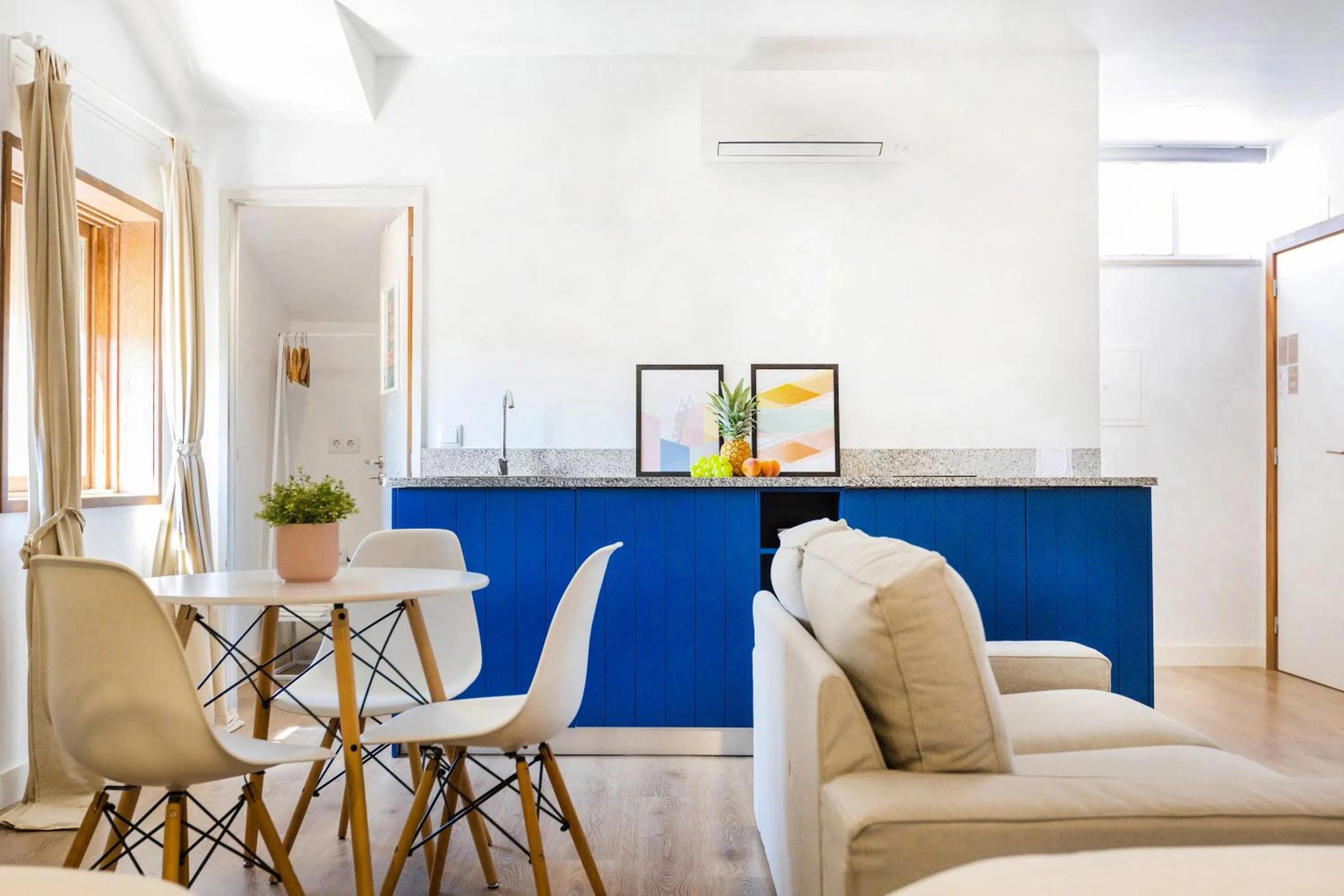 Dining area in Luso Guest House