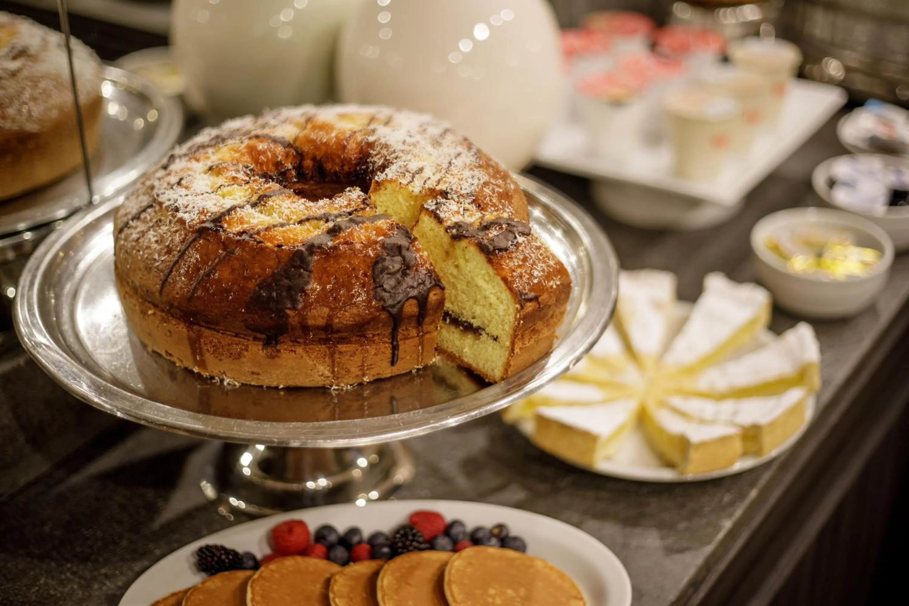 Buffet breakfast in Hotel Royal Court
