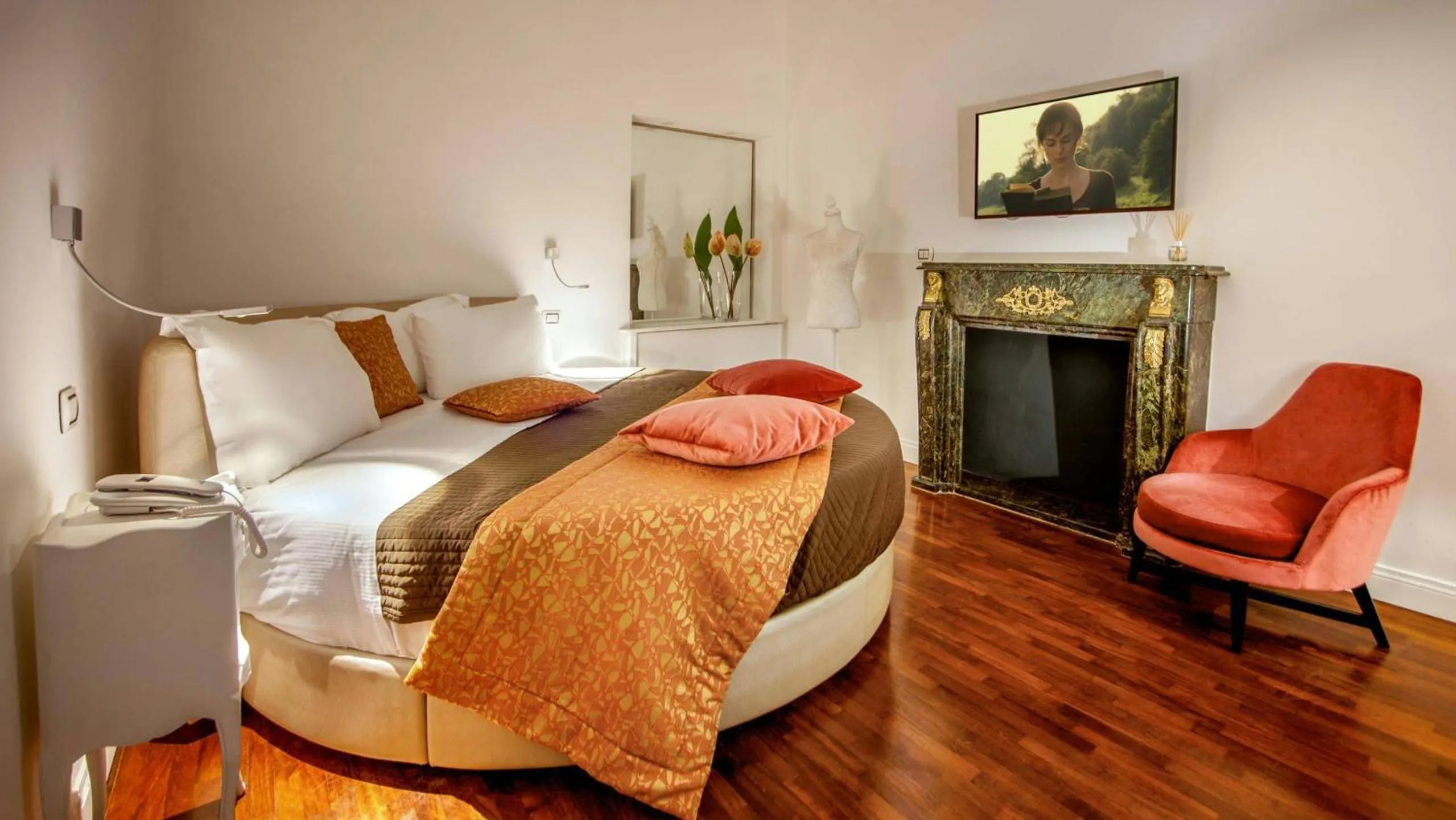 Bed in Hotel Del Corso