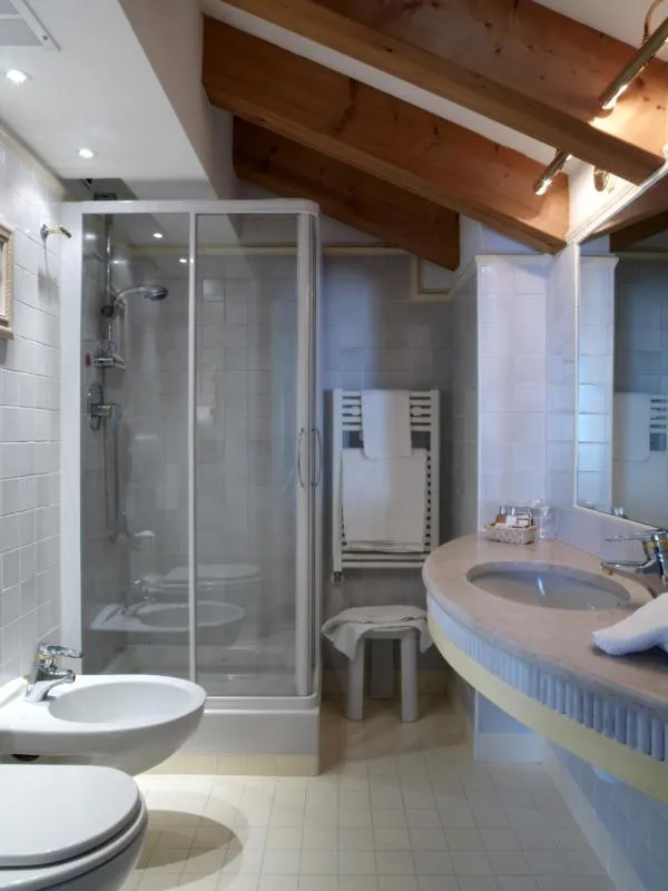 Shower in Borgo Cà dei Sospiri