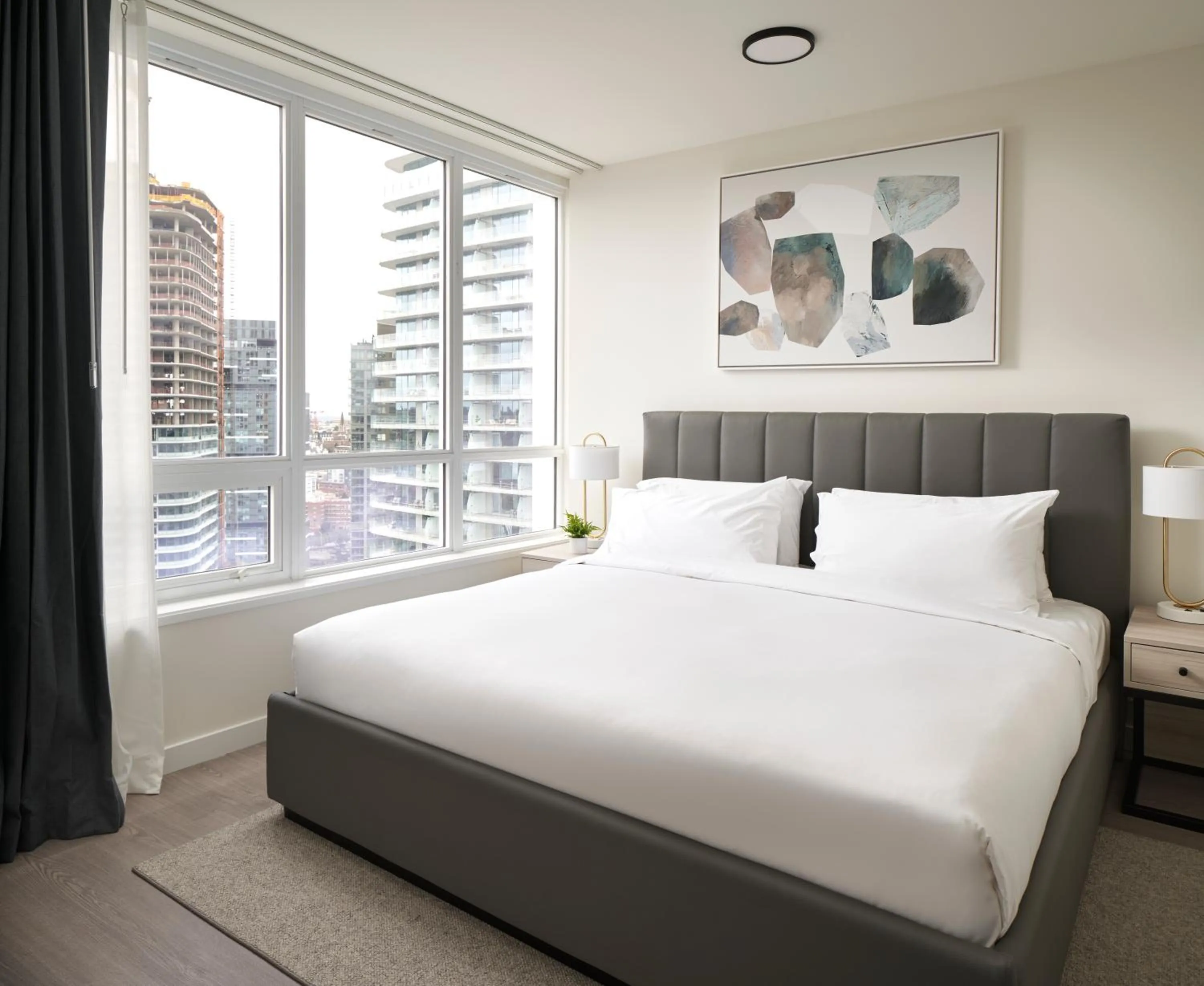 Bed in Level Seattle Downtown - South Lake Union