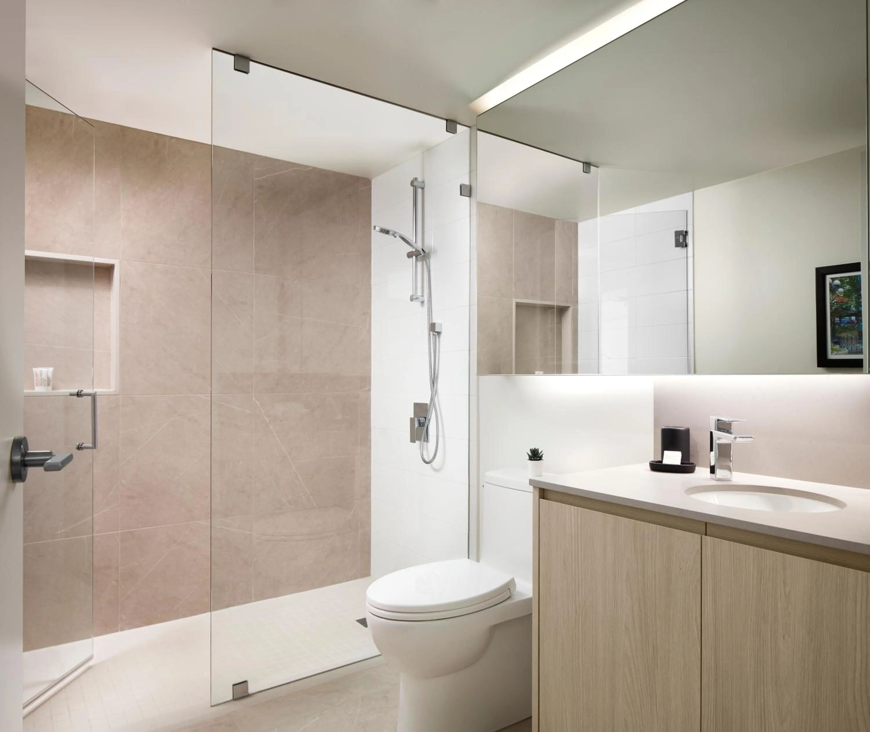 Shower in Level Seattle Downtown - South Lake Union