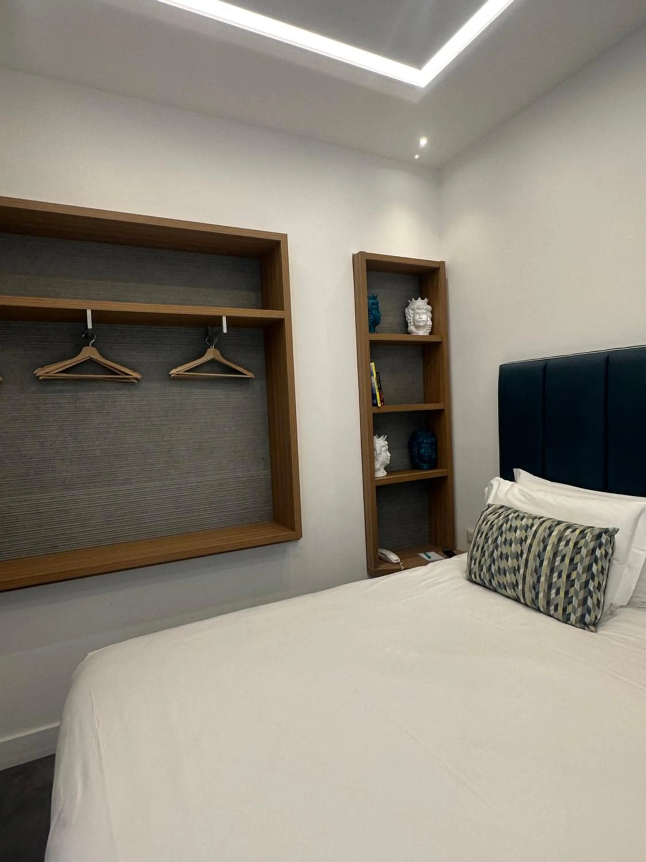 Bedroom, Bed in Hotel Tasso Suites & Spa