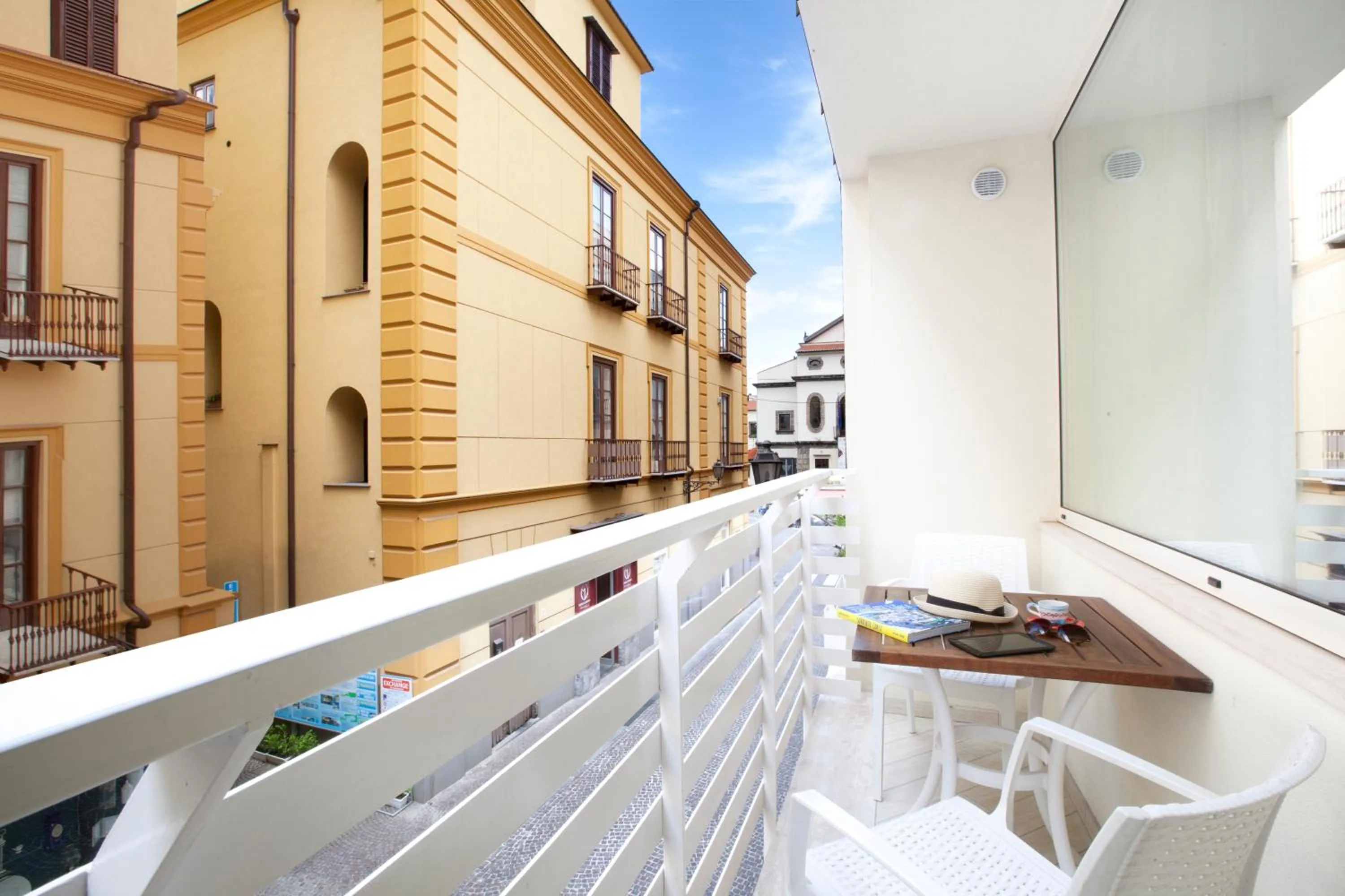 Balcony/Terrace in Hotel Tasso Suites & Spa