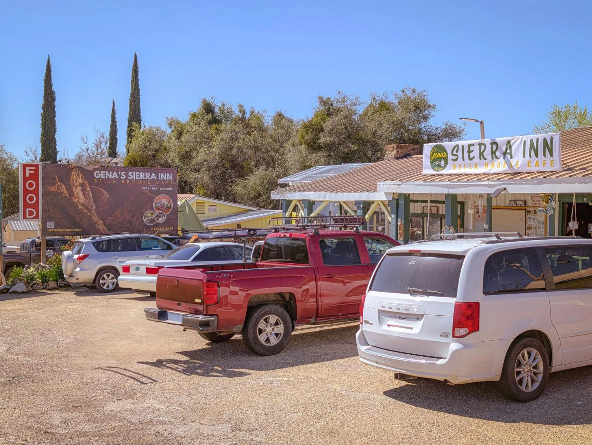 Restaurant/places to eat in Genas's Sierra Inn & Restaurant