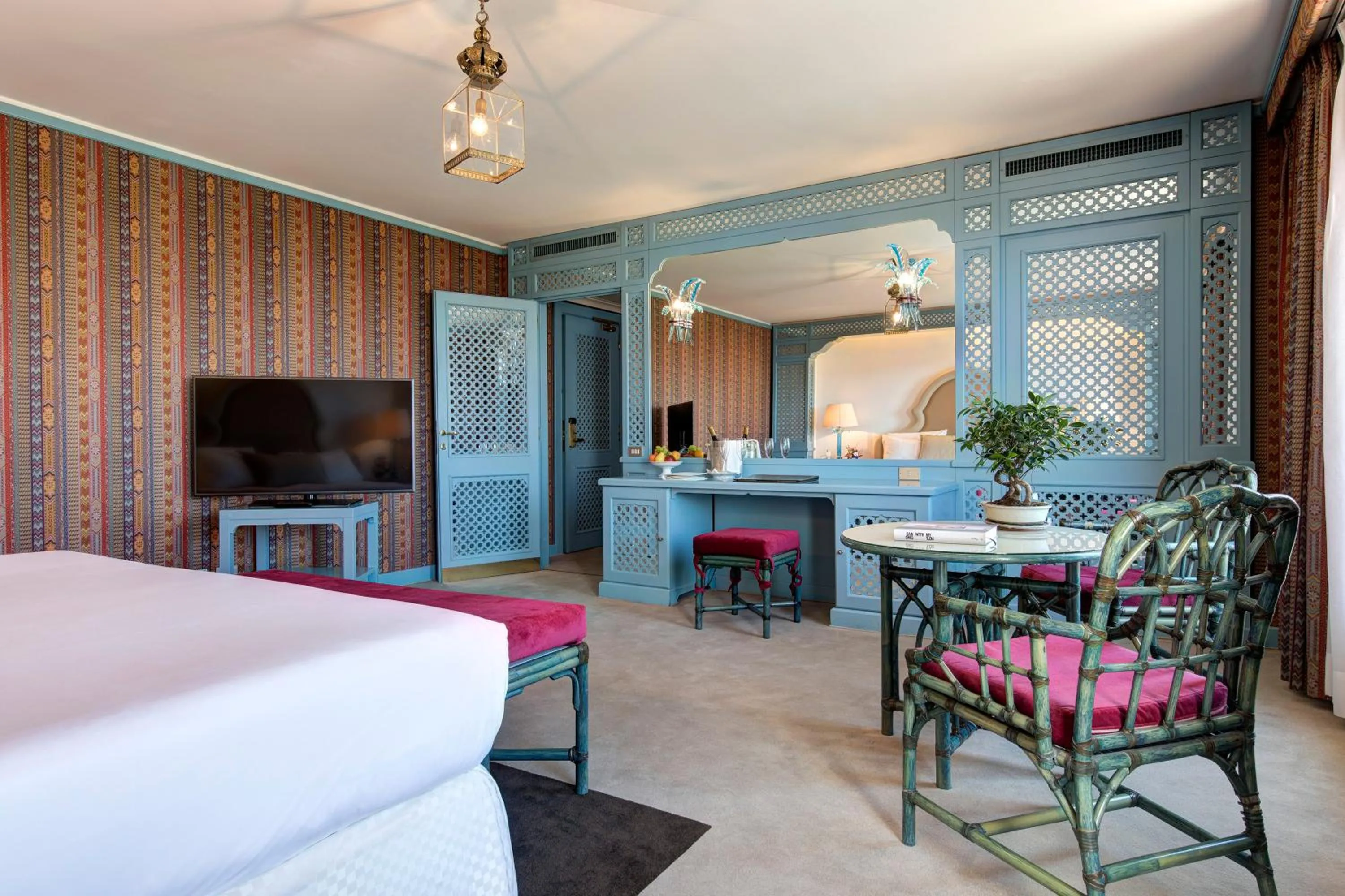 Seating area in Hotel Excelsior Venice