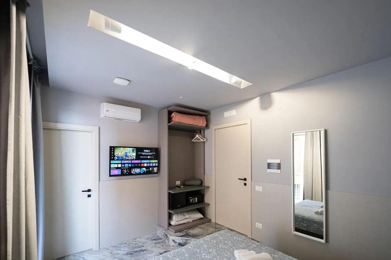 Bed in Mia Suites Hotel Bella Capri