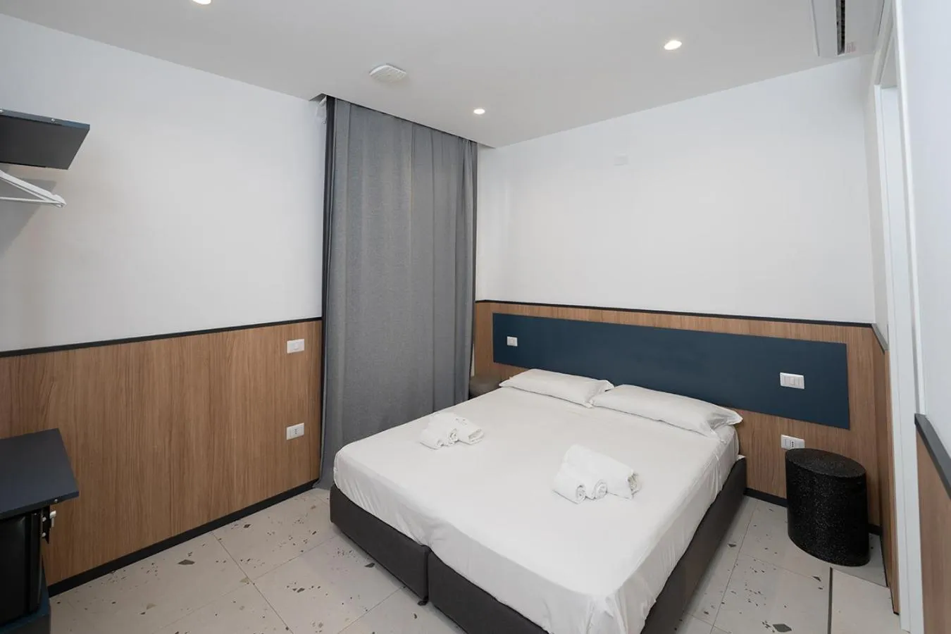 Bed in Mia Suites Hotel Bella Capri