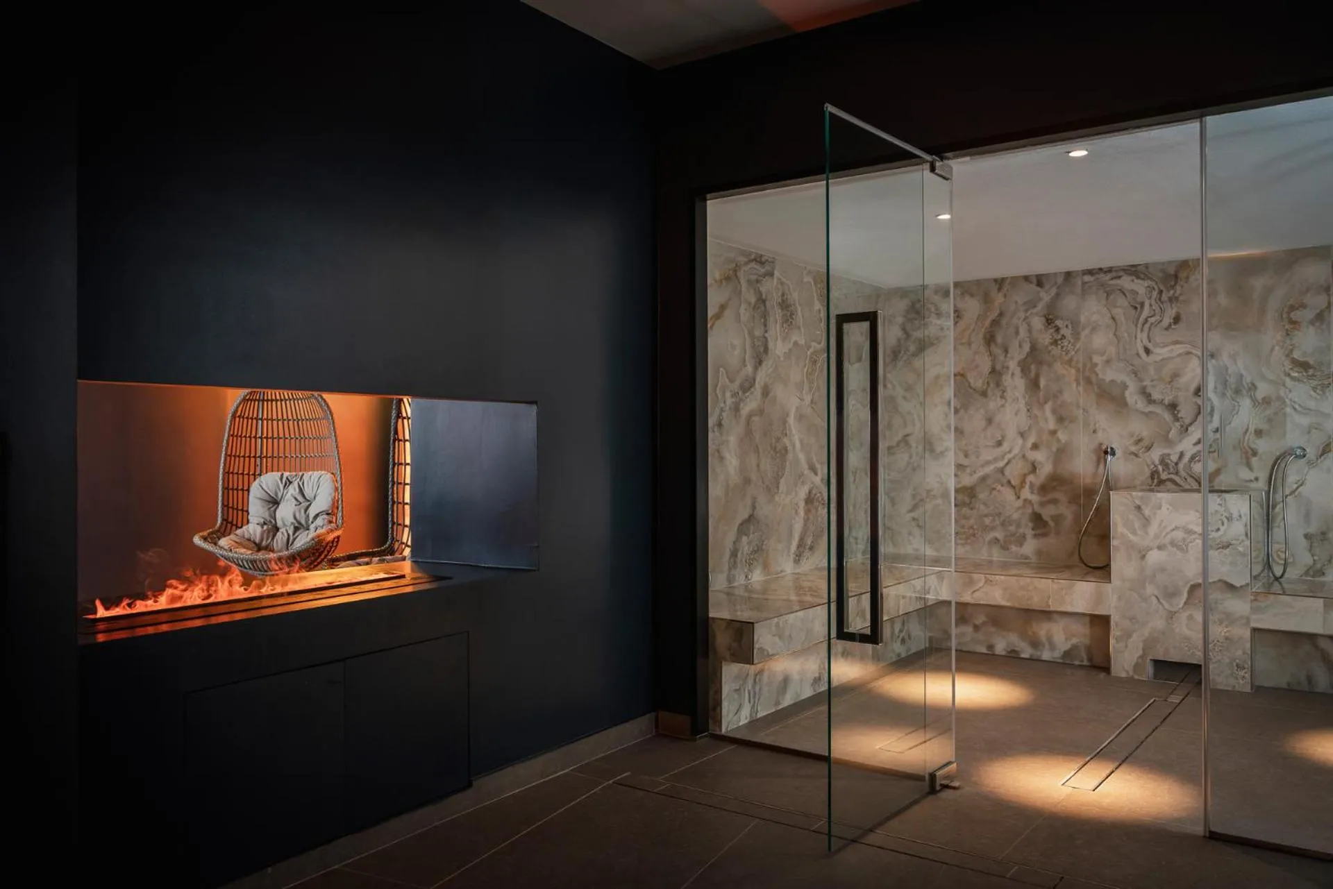 Steam room in Savoia Hotel Rimini